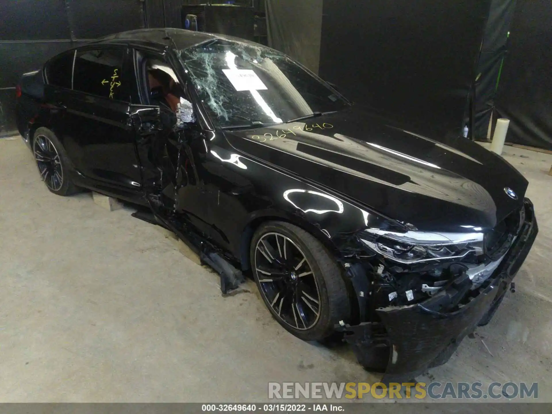 6 Photograph of a damaged car WBSJF0C50KB285499 BMW M5 2019