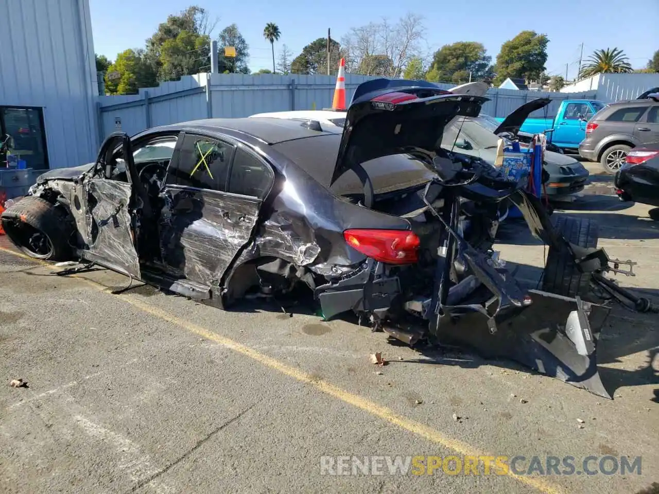 3 Photograph of a damaged car WBSJF0C50KB447230 BMW M5 2019