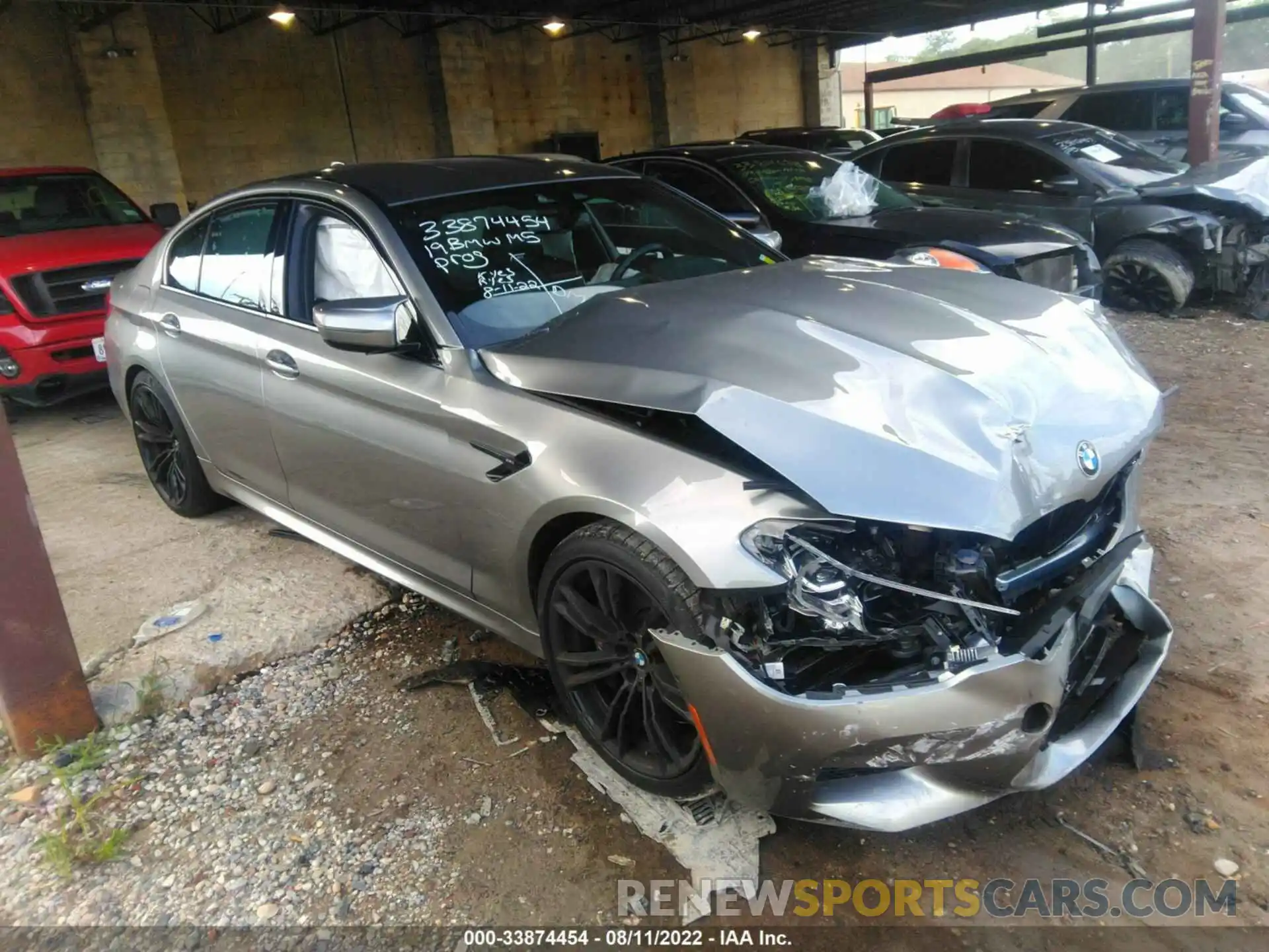 1 Photograph of a damaged car WBSJF0C51KB284913 BMW M5 2019