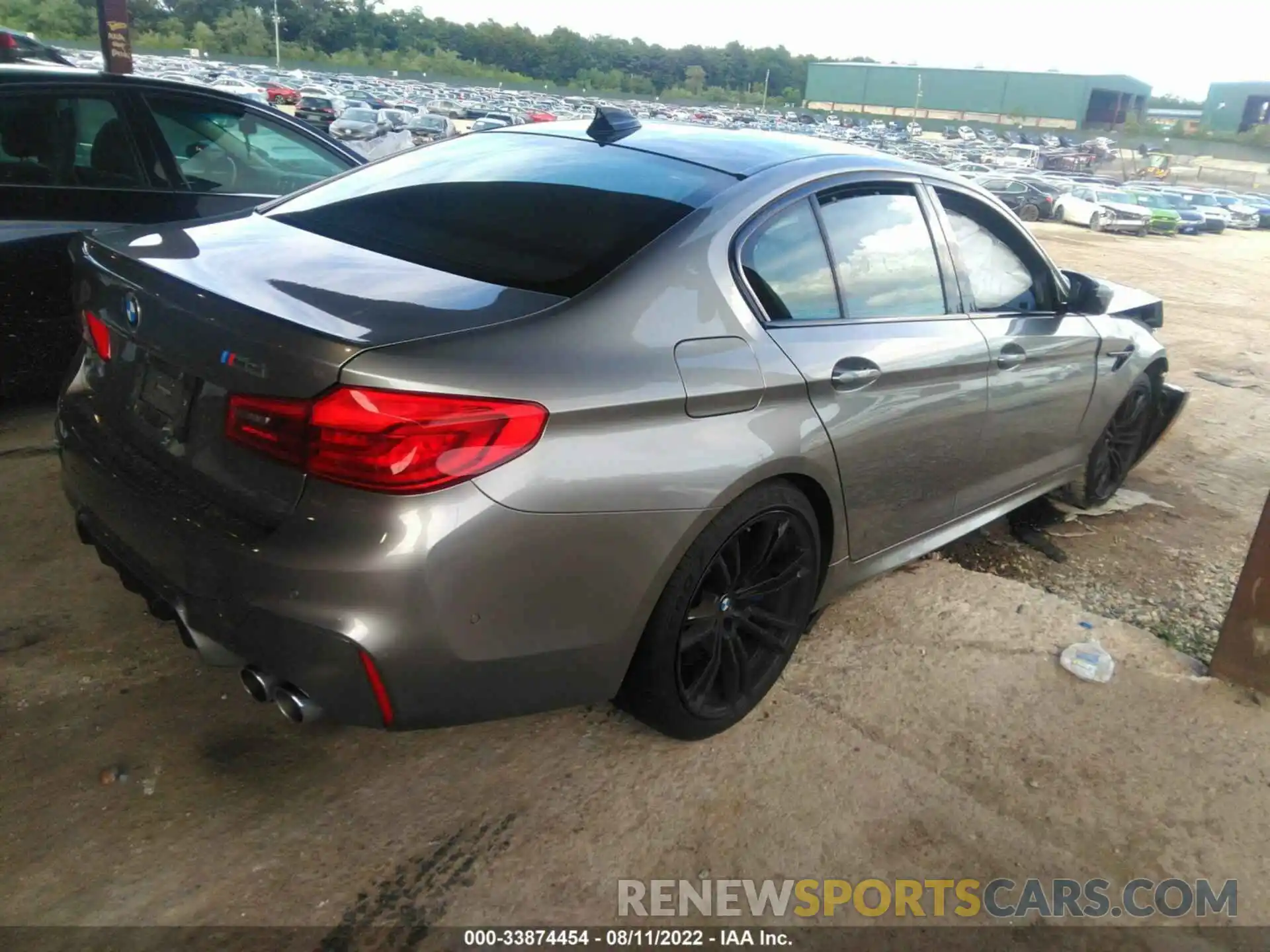 4 Photograph of a damaged car WBSJF0C51KB284913 BMW M5 2019