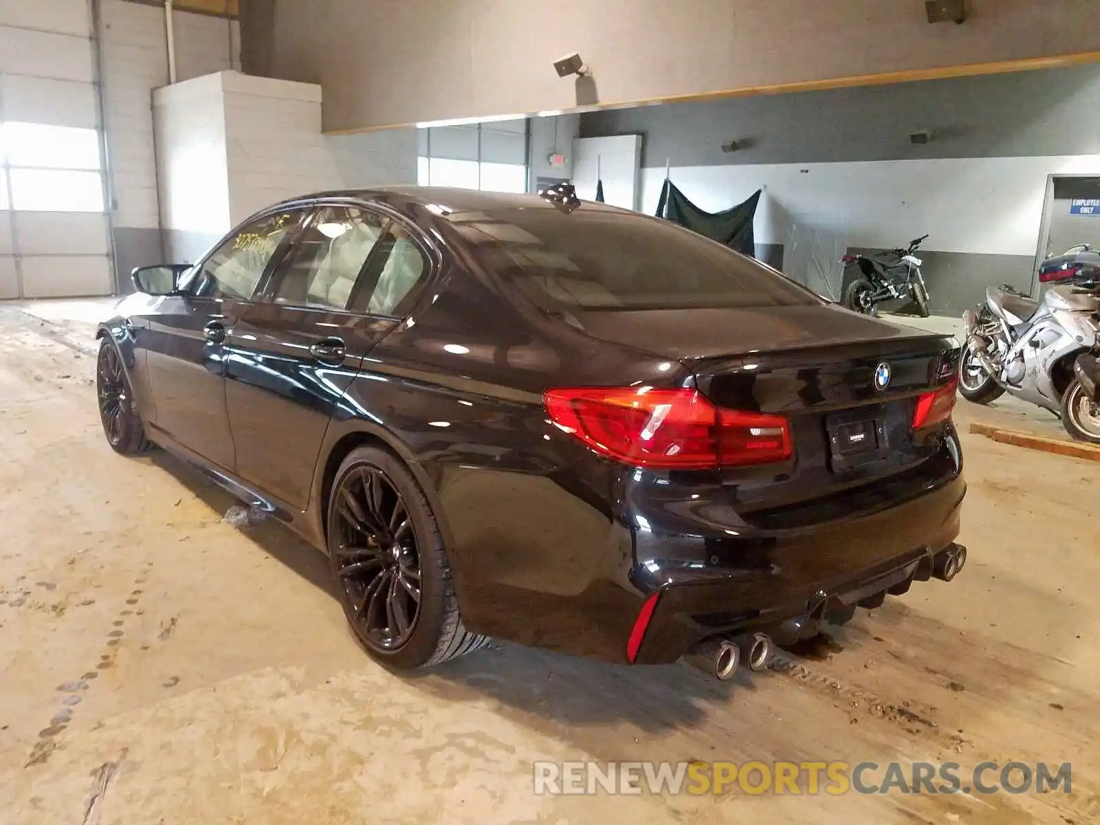 3 Photograph of a damaged car WBSJF0C51KB448287 BMW M5 2019