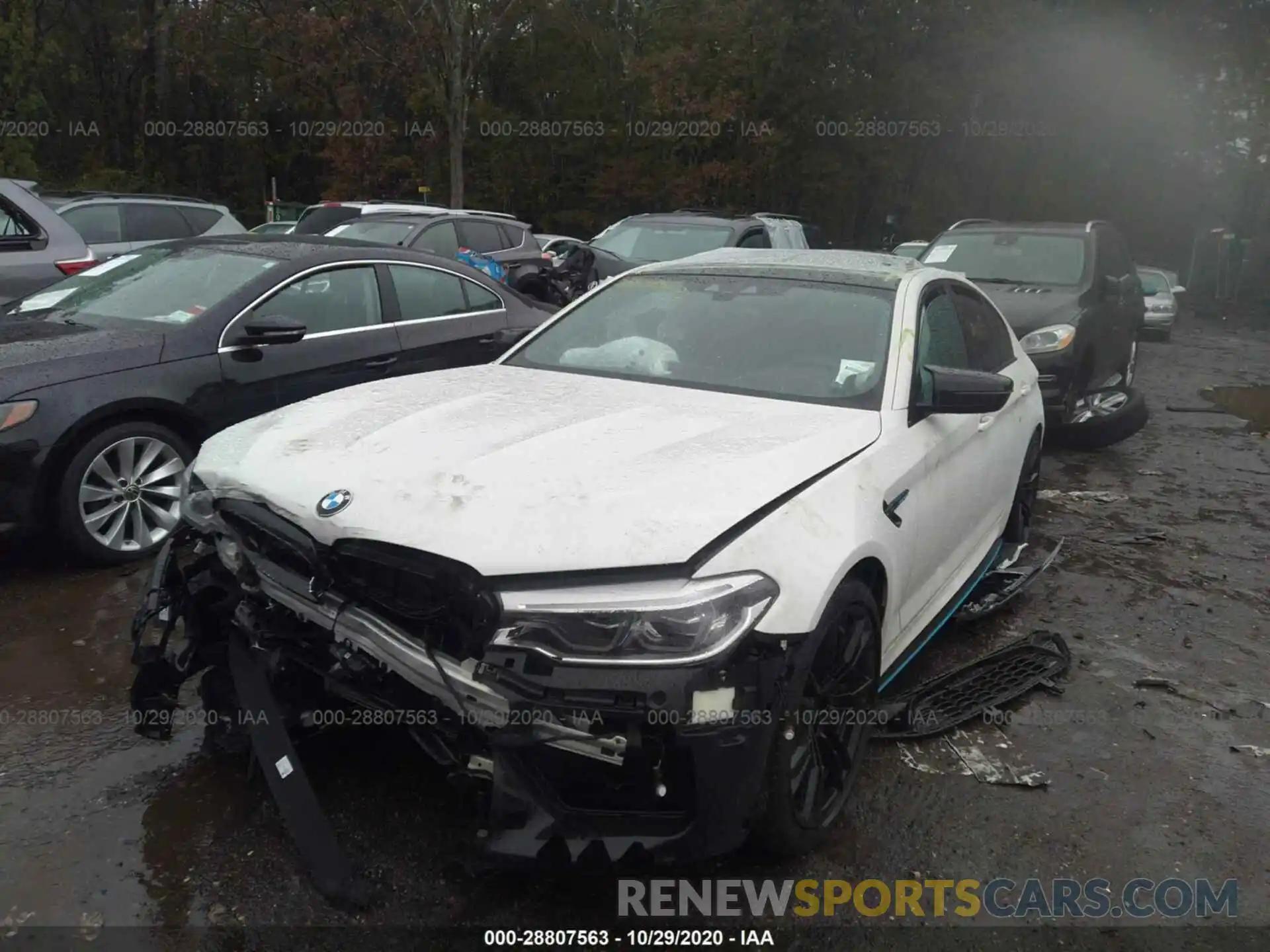 2 Photograph of a damaged car WBSJF0C52KB284323 BMW M5 2019