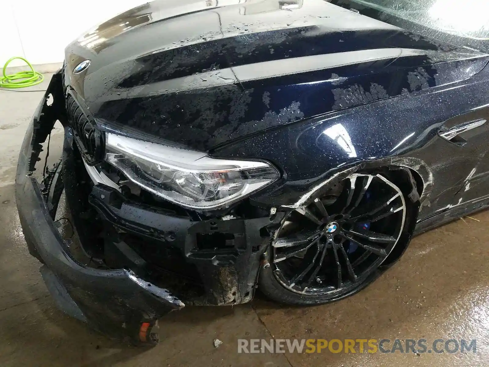 10 Фотография поврежденного автомобиля WBSJF0C52KB284998 BMW M5 2019