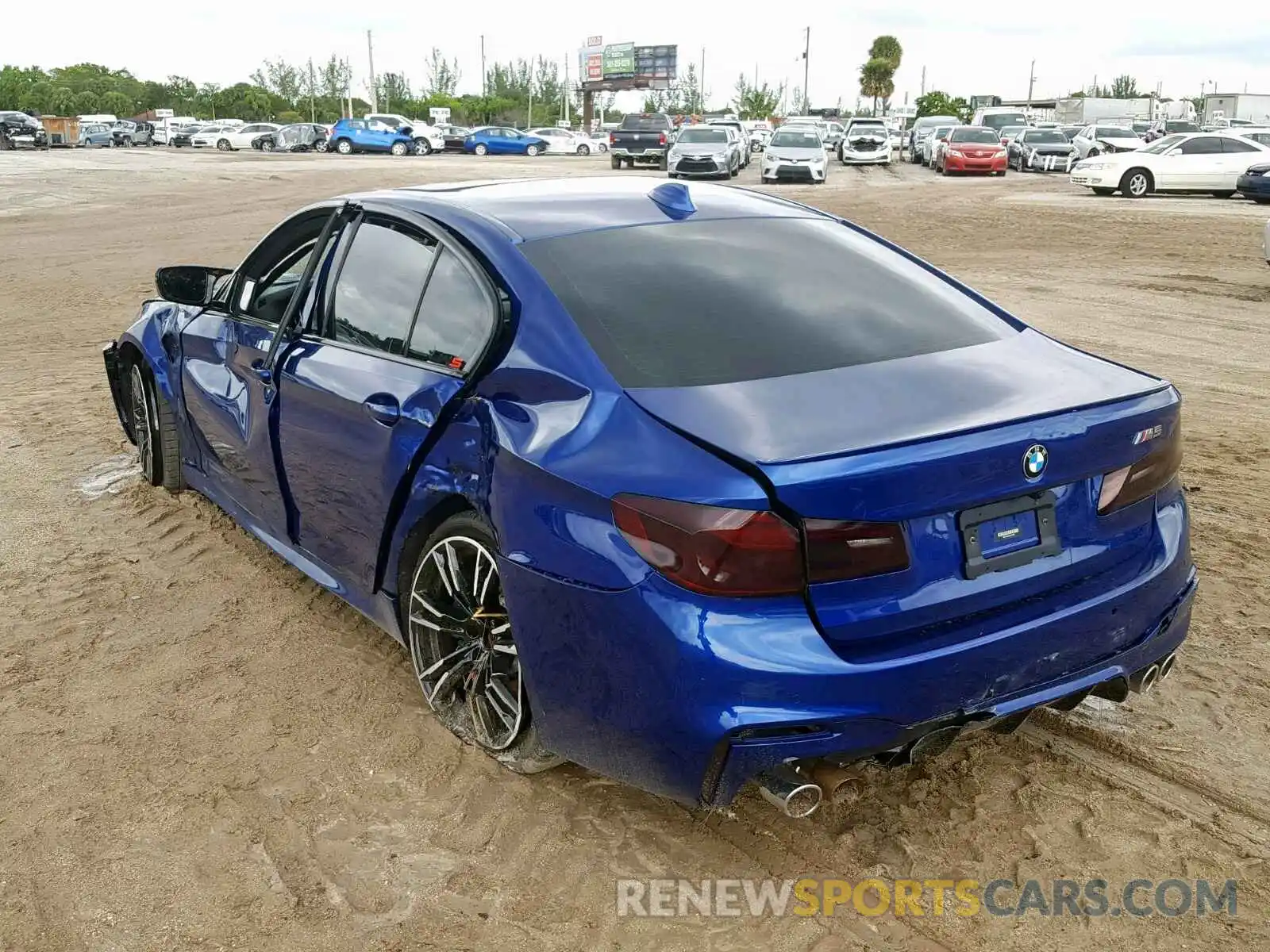 3 Photograph of a damaged car WBSJF0C53KB447884 BMW M5 2019