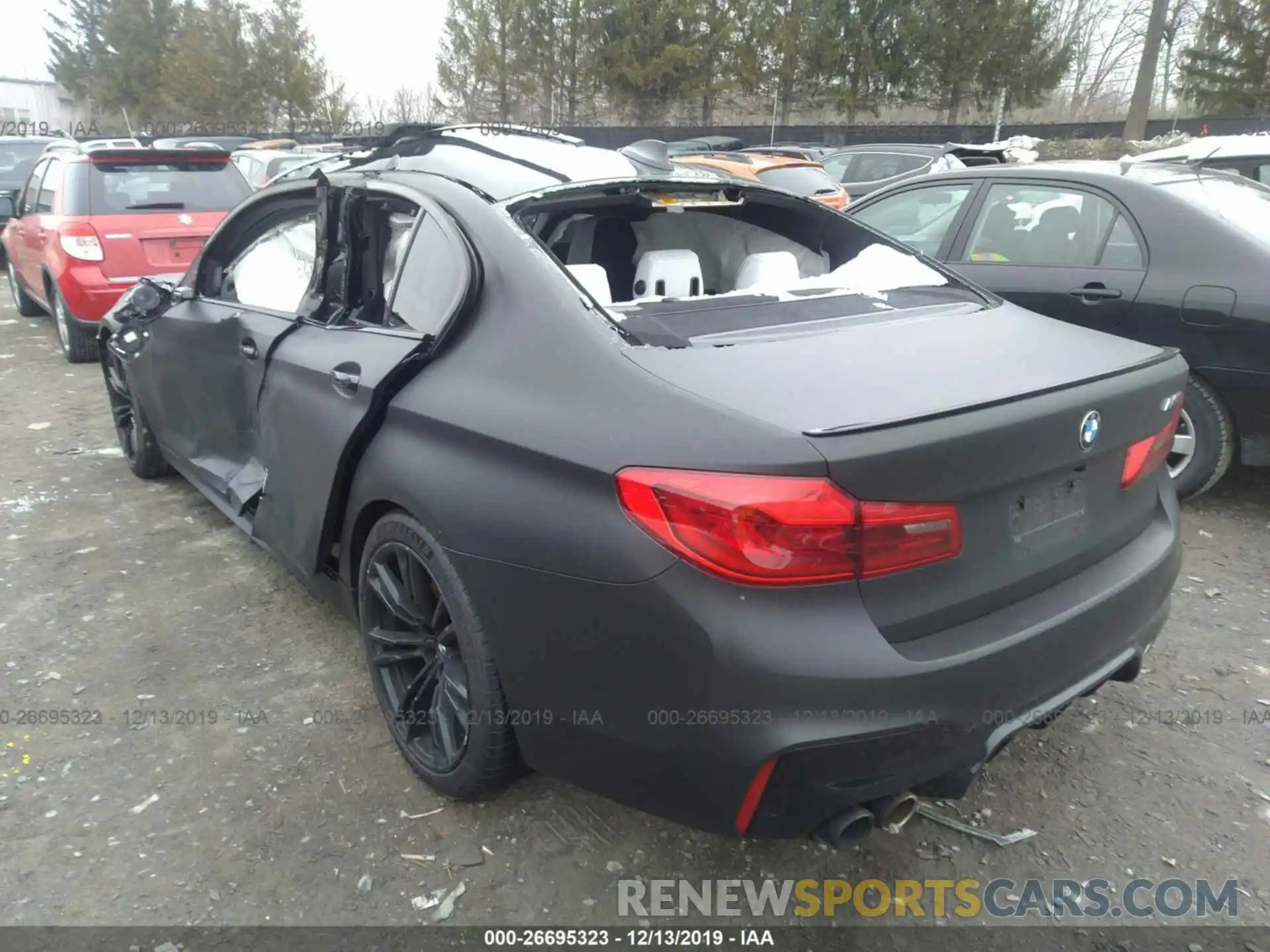 3 Photograph of a damaged car WBSJF0C53KB447951 BMW M5 2019