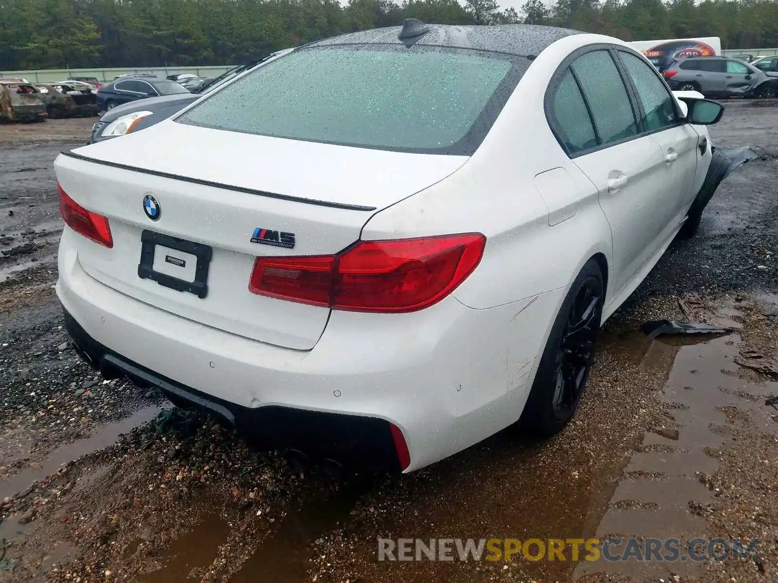4 Фотография поврежденного автомобиля WBSJF0C54KB285943 BMW M5 2019