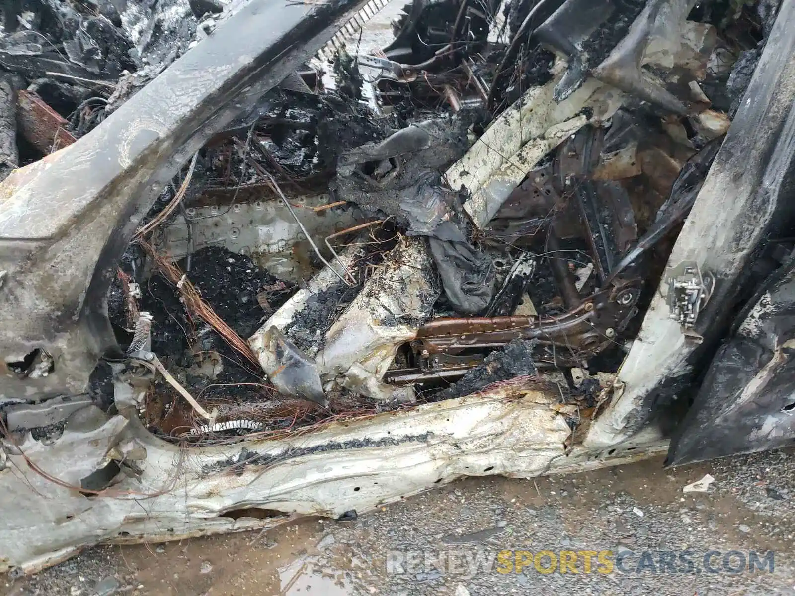 10 Фотография поврежденного автомобиля WBSJF0C54KB446775 BMW M5 2019
