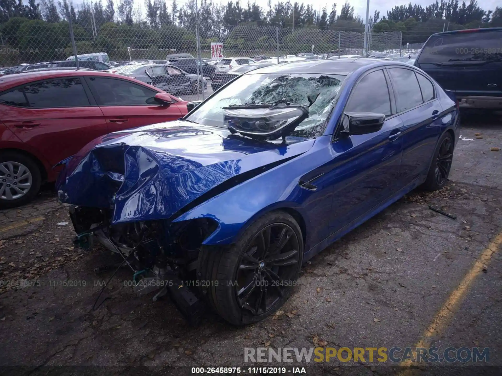 2 Фотография поврежденного автомобиля WBSJF0C54KB448591 BMW M5 2019