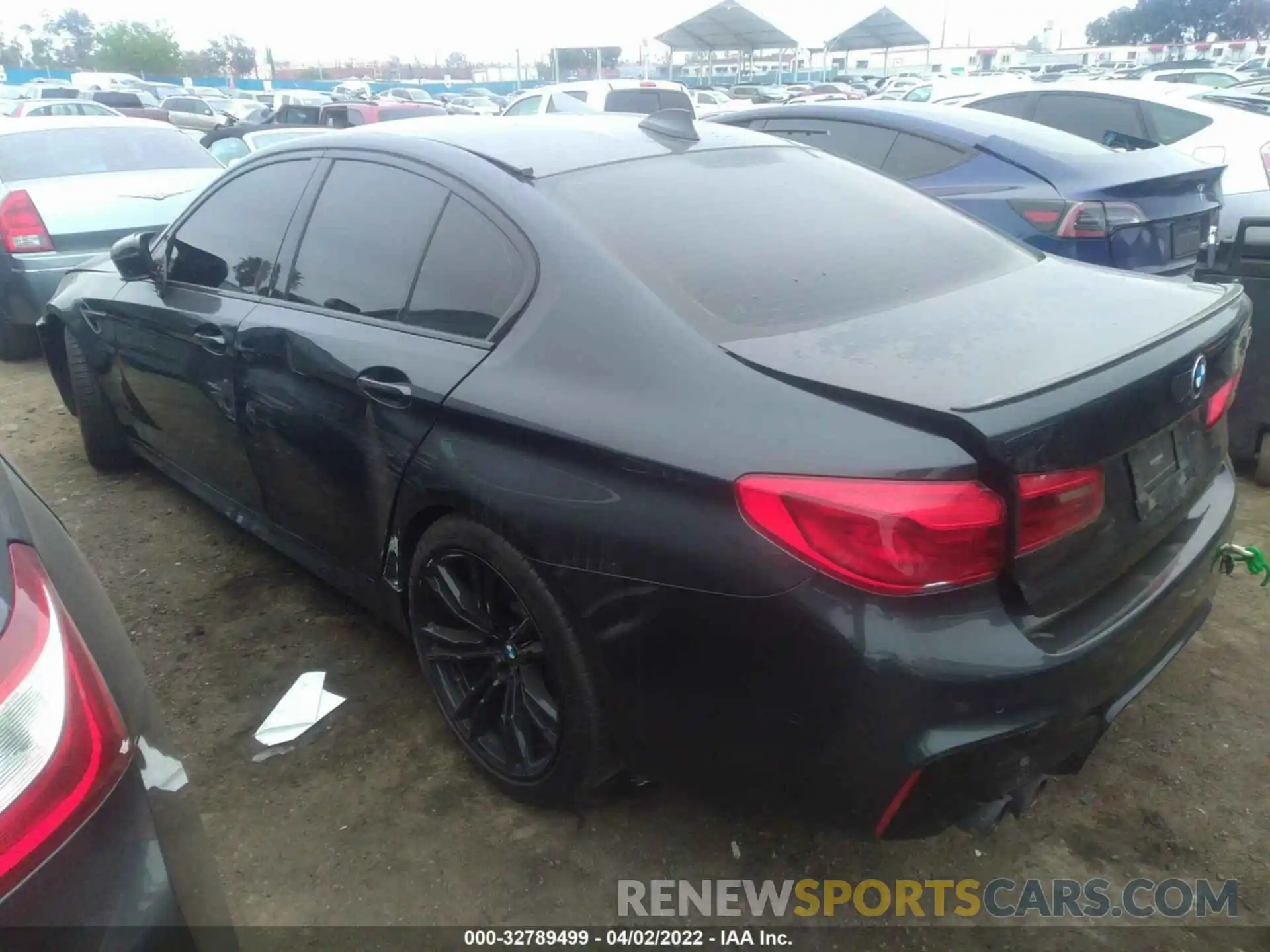 3 Photograph of a damaged car WBSJF0C56KB447099 BMW M5 2019