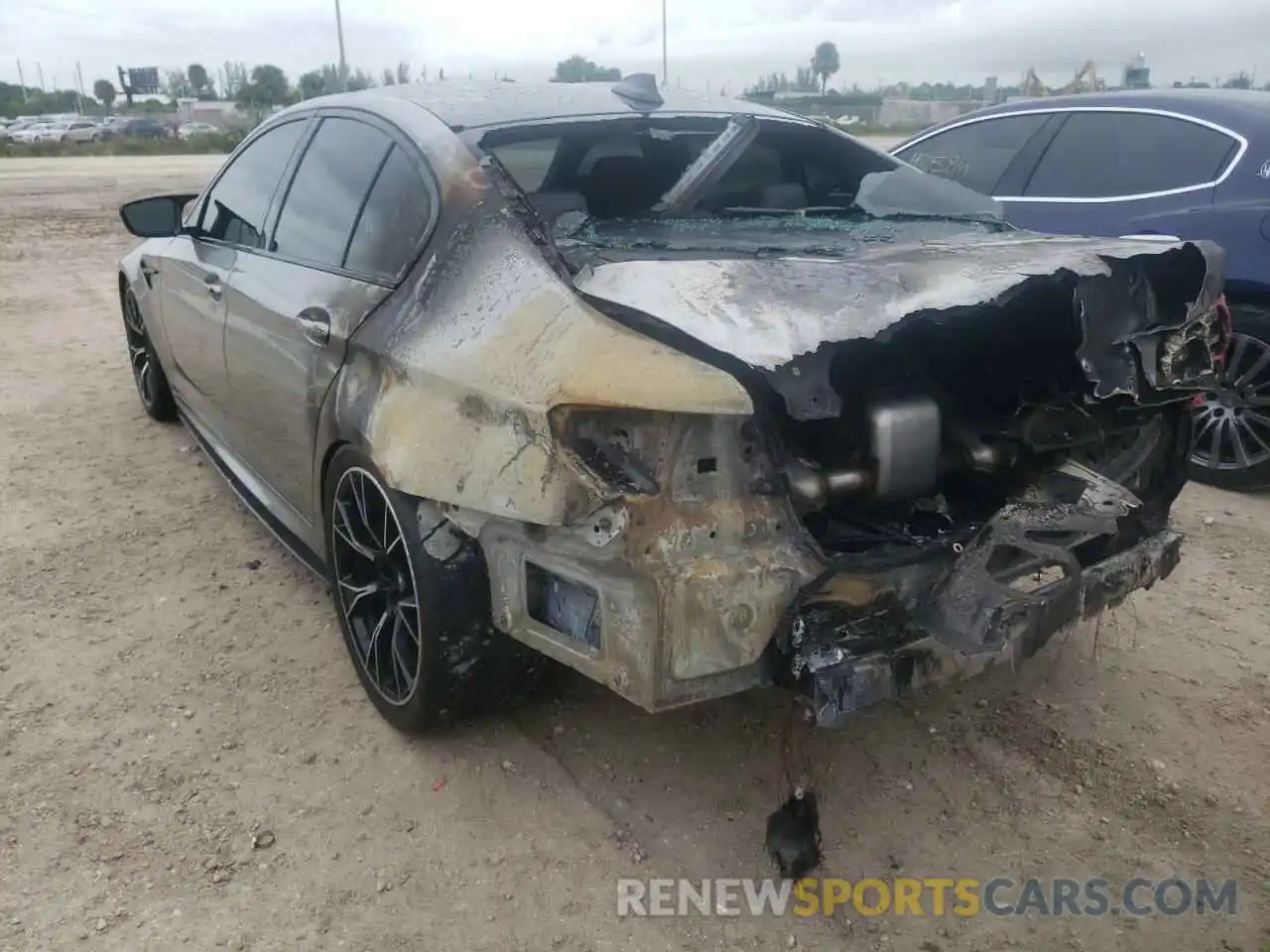 3 Photograph of a damaged car WBSJF0C56KB447300 BMW M5 2019