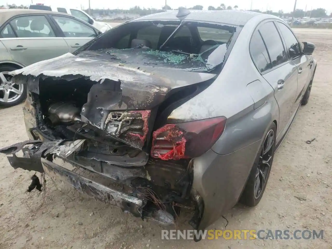 4 Photograph of a damaged car WBSJF0C56KB447300 BMW M5 2019