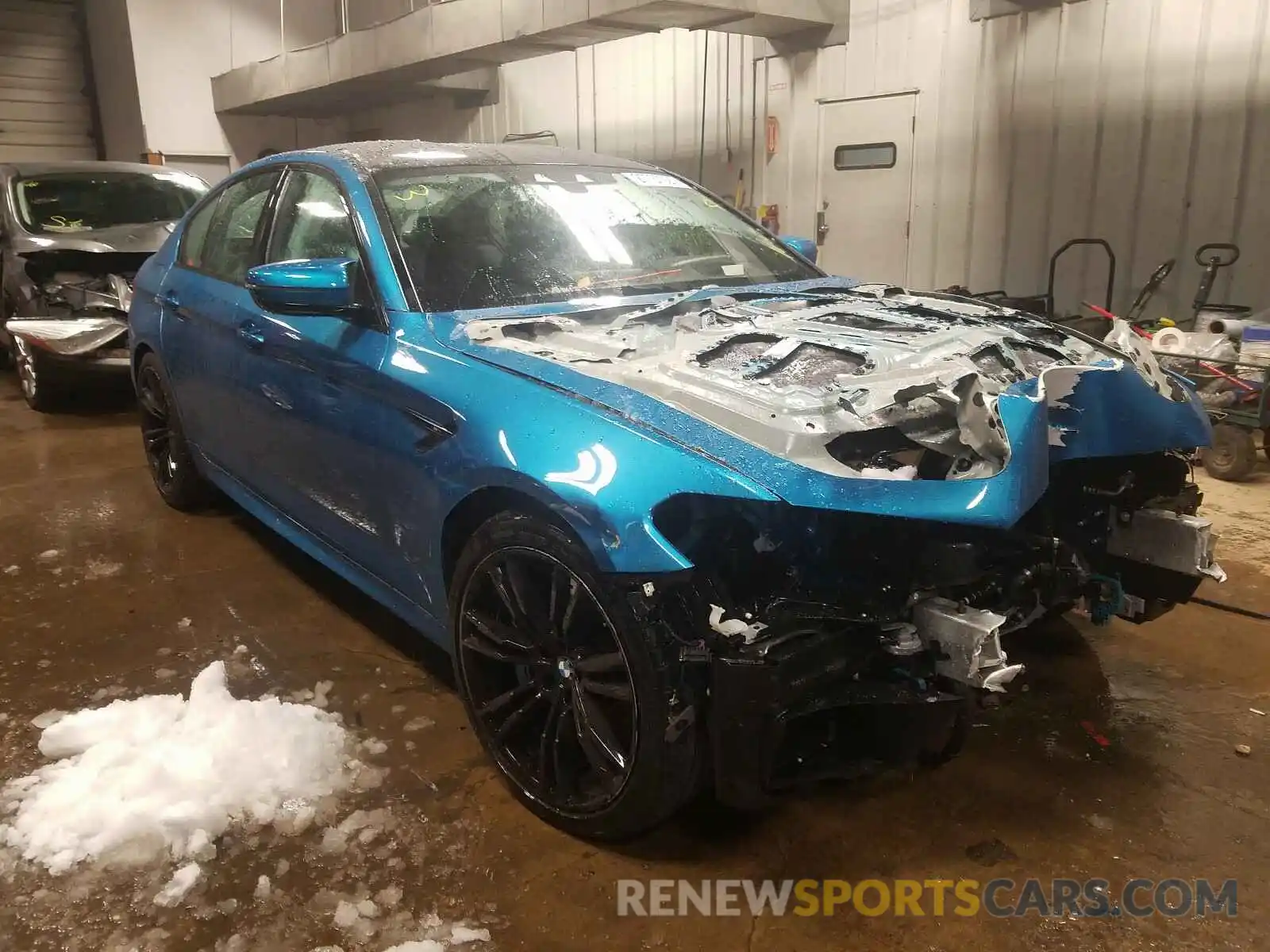 1 Фотография поврежденного автомобиля WBSJF0C56KB448141 BMW M5 2019