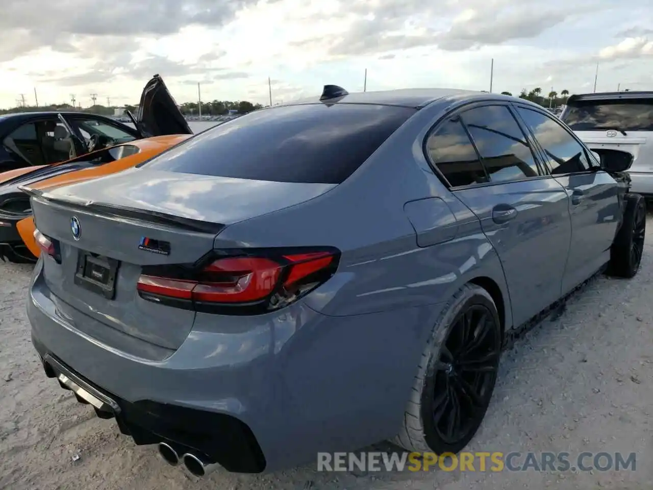 4 Photograph of a damaged car WBSJF0C57KB284415 BMW M5 2019