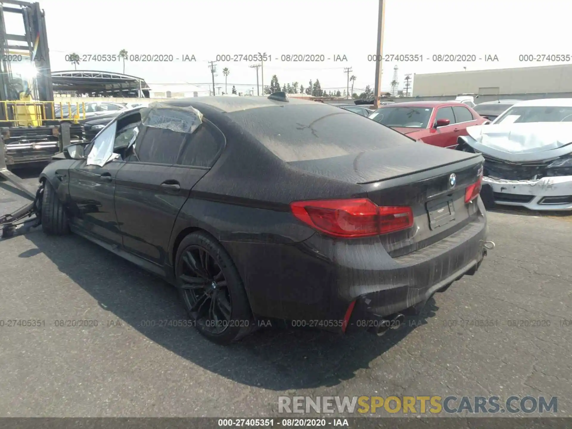 3 Photograph of a damaged car WBSJF0C57KB284592 BMW M5 2019