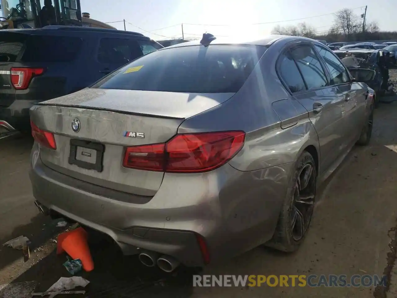 4 Photograph of a damaged car WBSJF0C57KB447631 BMW M5 2019