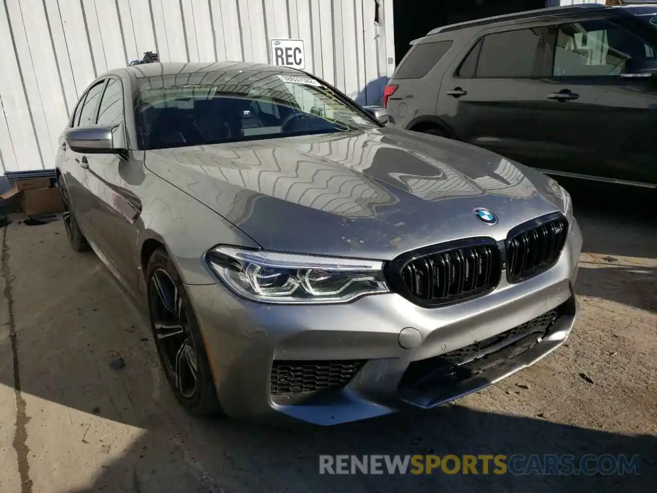 9 Photograph of a damaged car WBSJF0C57KB447631 BMW M5 2019