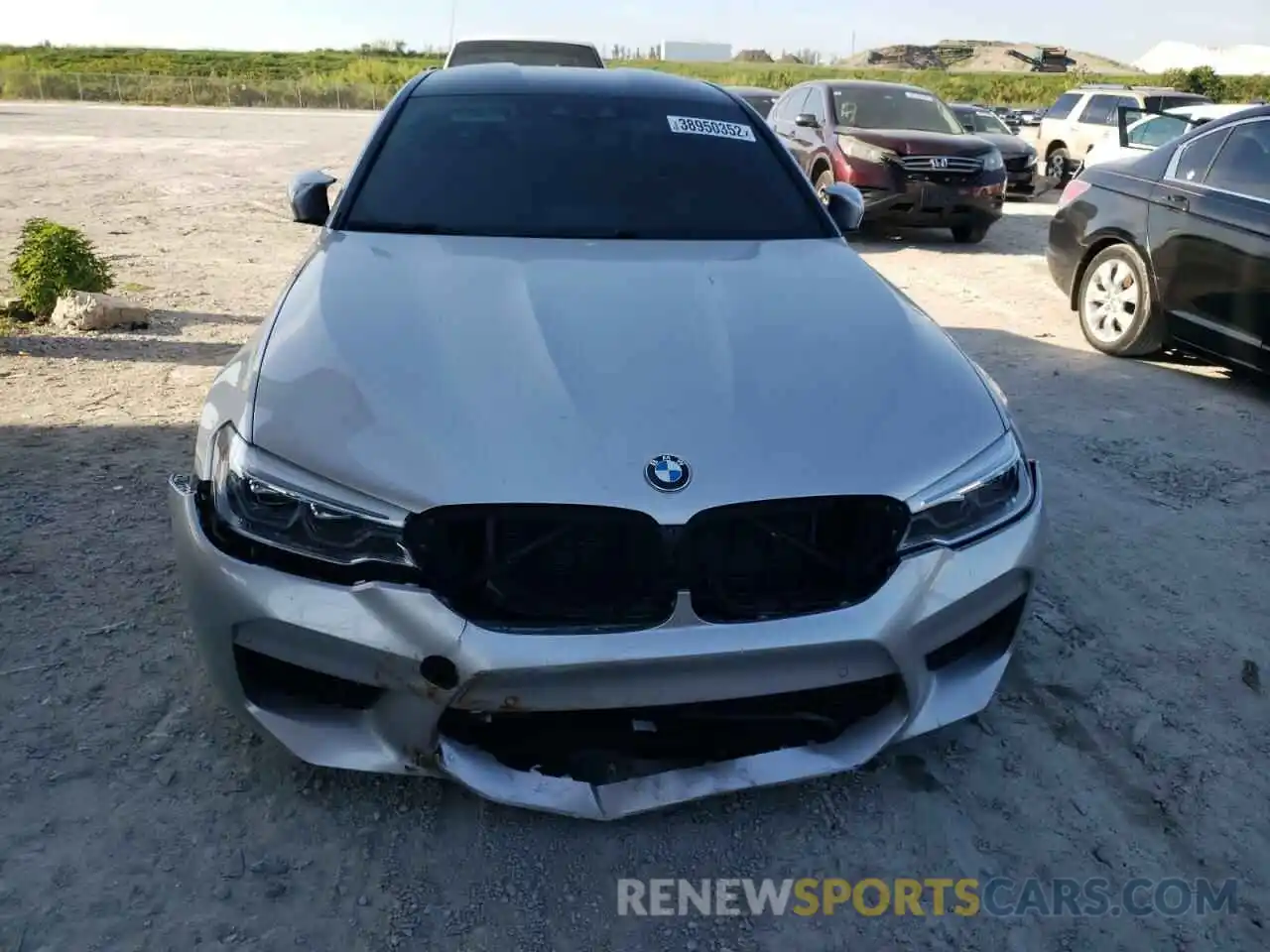 9 Photograph of a damaged car WBSJF0C57KB448150 BMW M5 2019