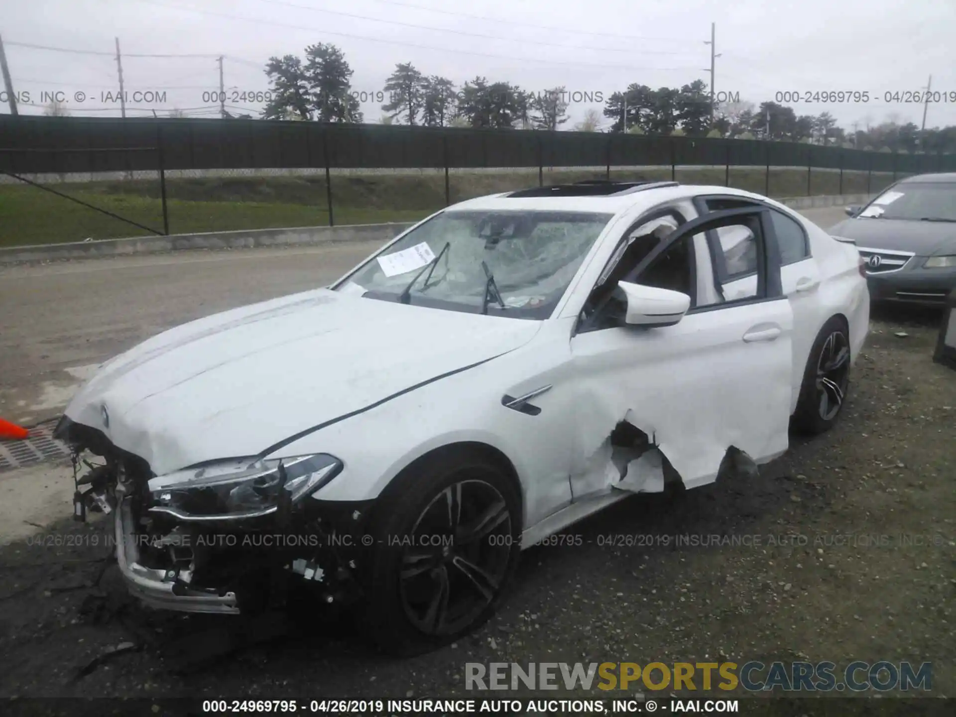 2 Photograph of a damaged car WBSJF0C59KB284190 BMW M5 2019