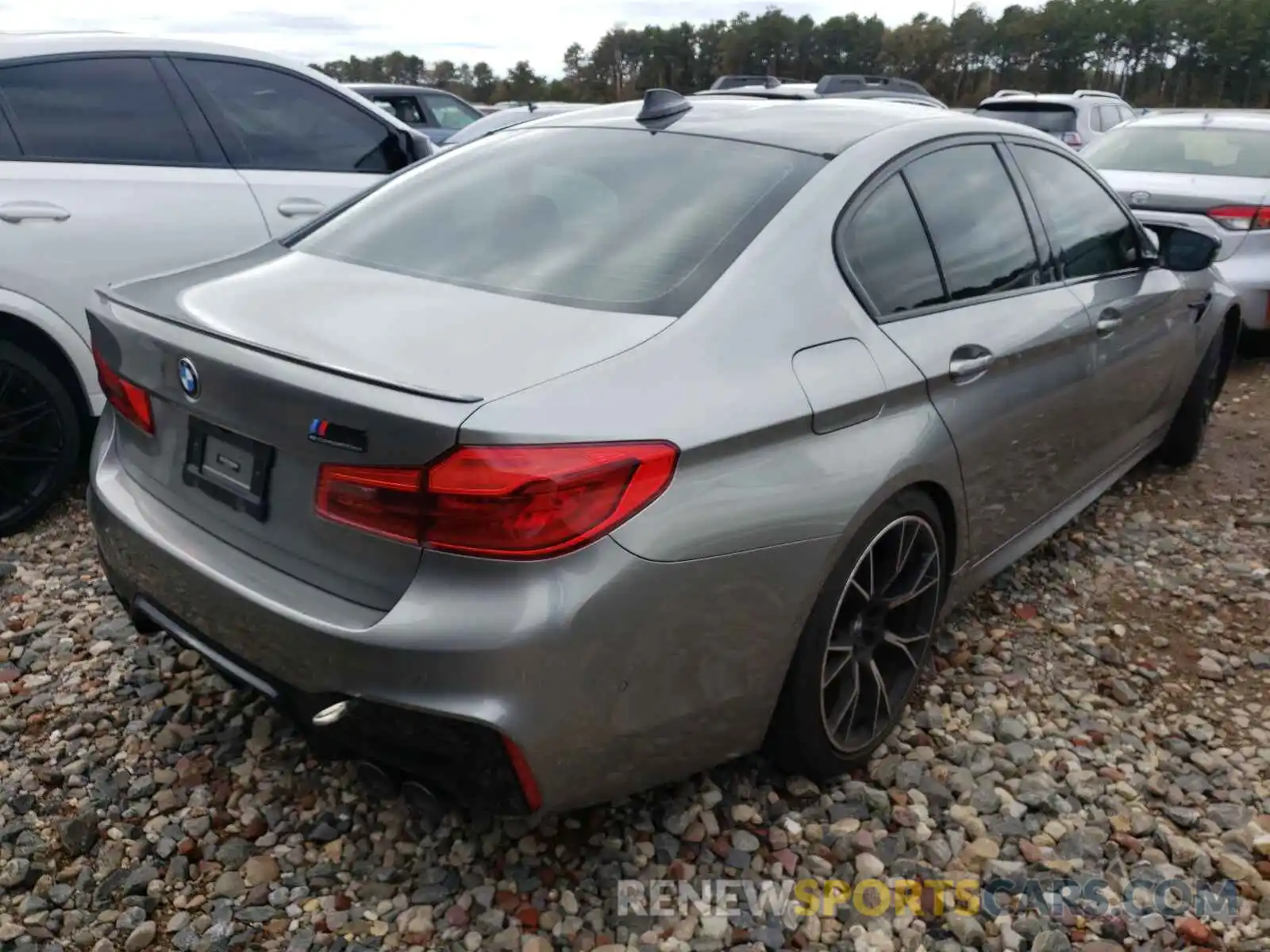 4 Фотография поврежденного автомобиля WBSJF0C5XKB285798 BMW M5 2019