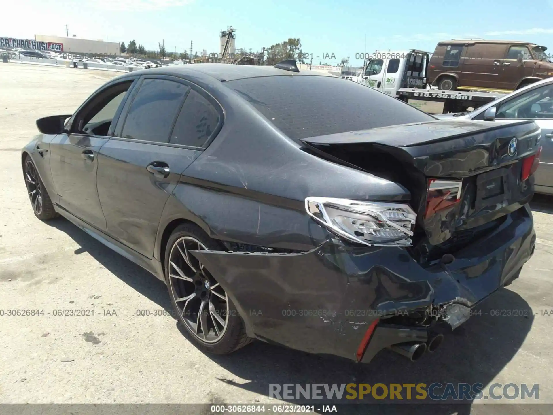 3 Photograph of a damaged car WBSJF0C5XKB446621 BMW M5 2019