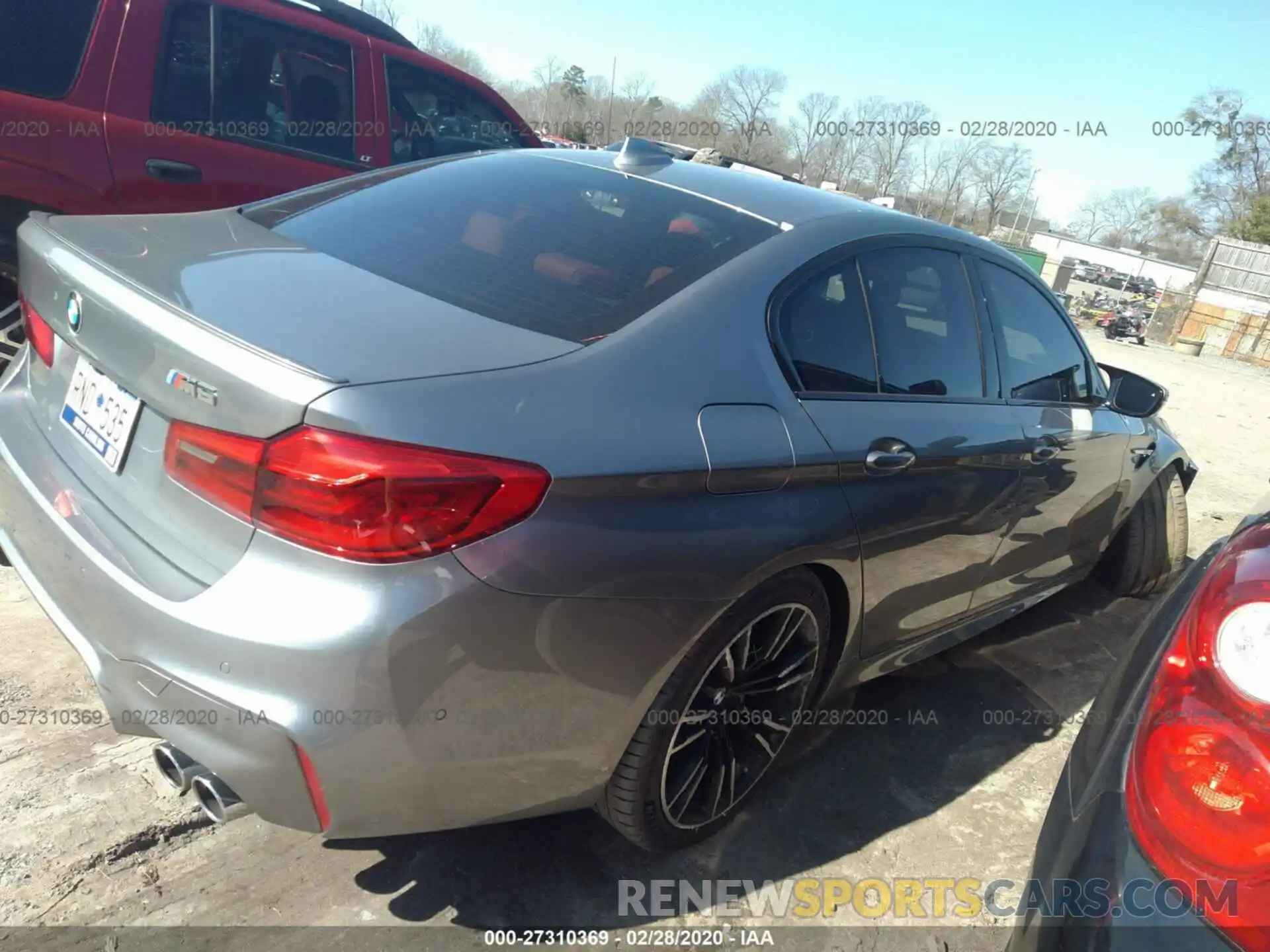 4 Photograph of a damaged car WBSJF0C5XKB448031 BMW M5 2019