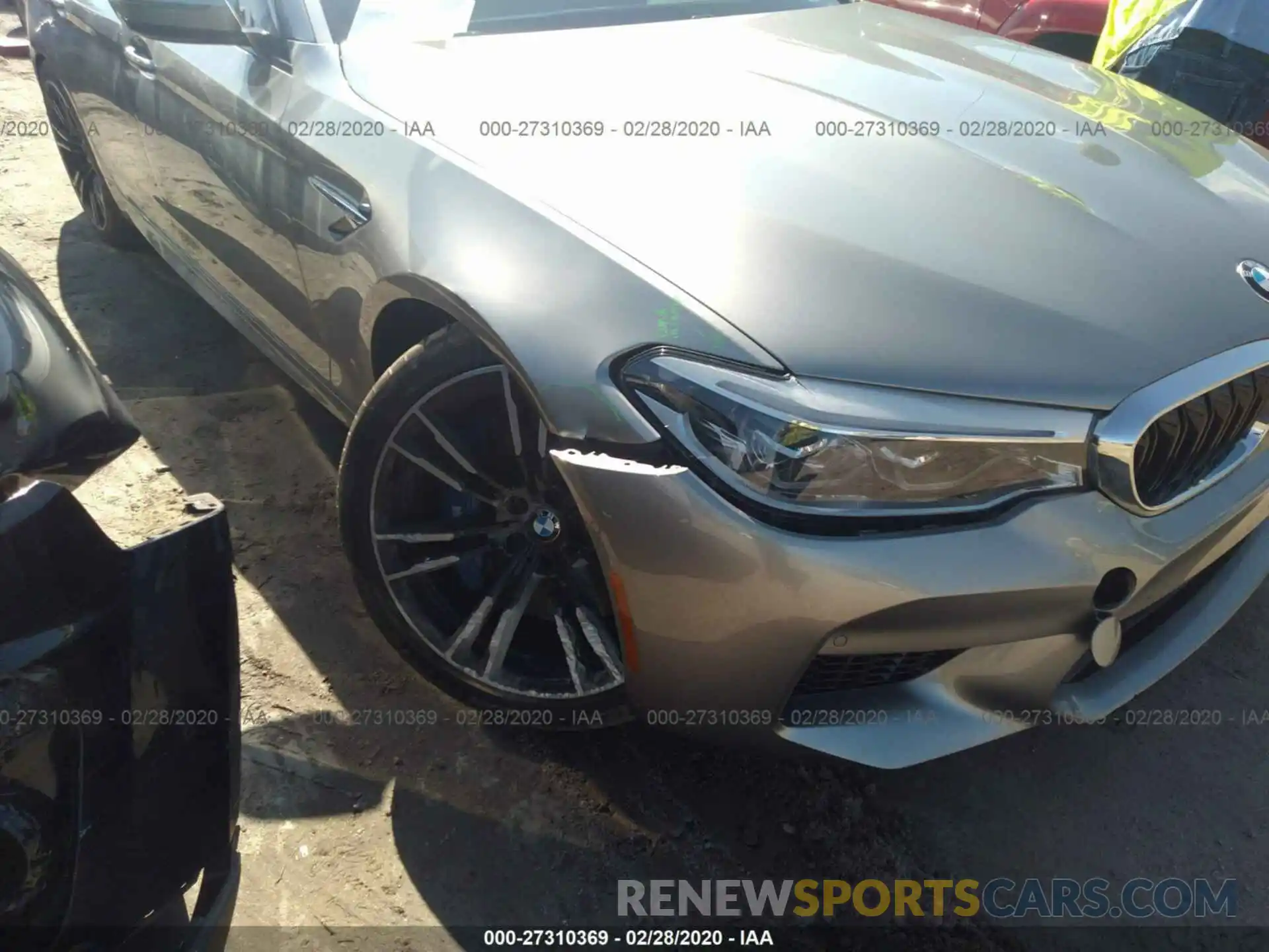 6 Photograph of a damaged car WBSJF0C5XKB448031 BMW M5 2019