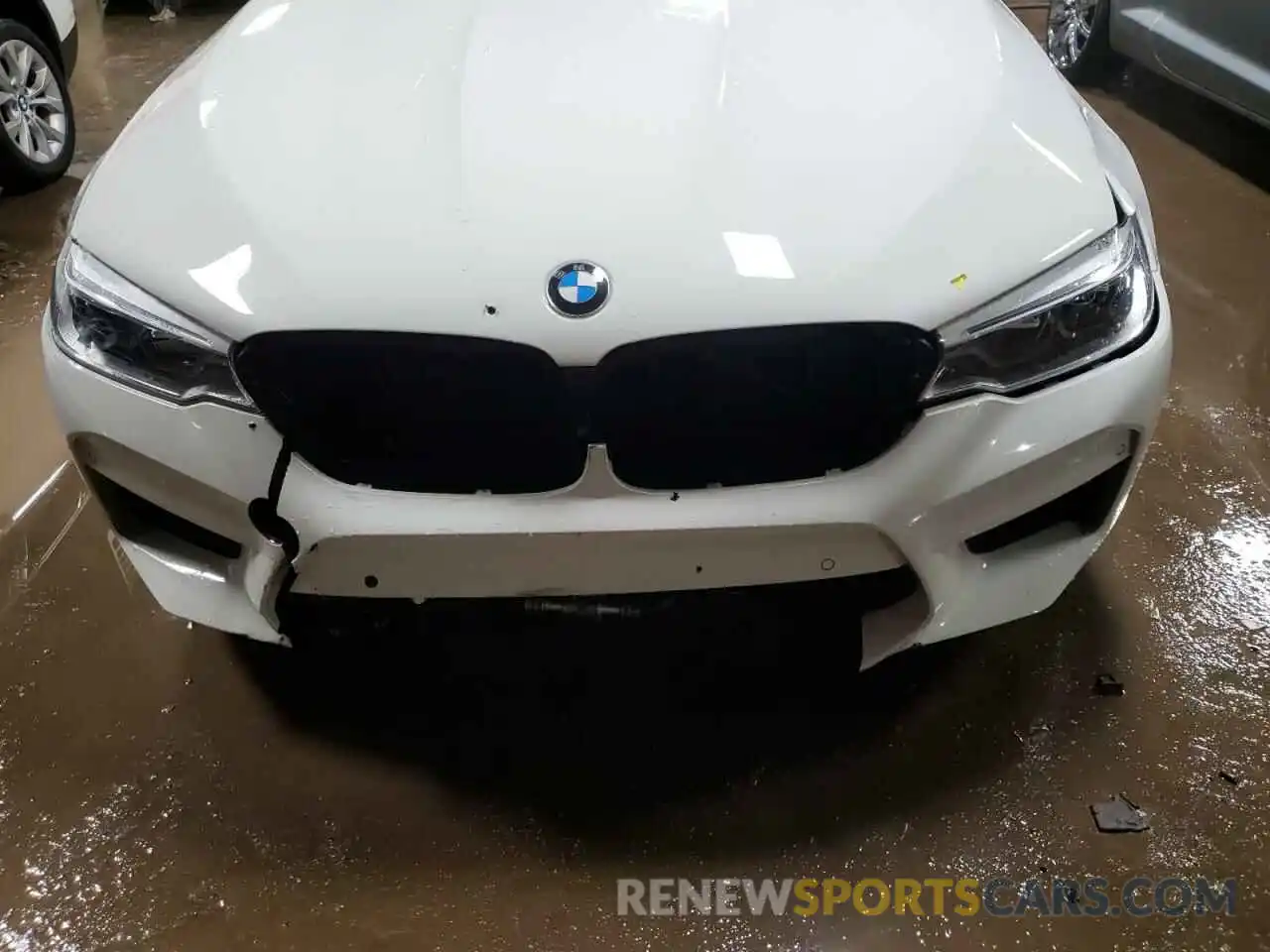 9 Photograph of a damaged car WBSJF0C00LB448982 BMW M5 2020