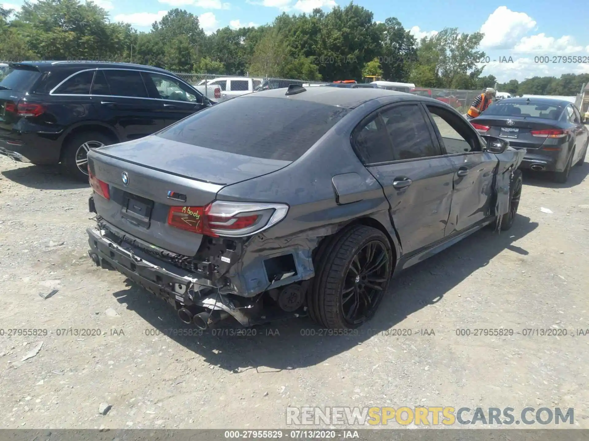 4 Photograph of a damaged car WBSJF0C00LCD10310 BMW M5 2020