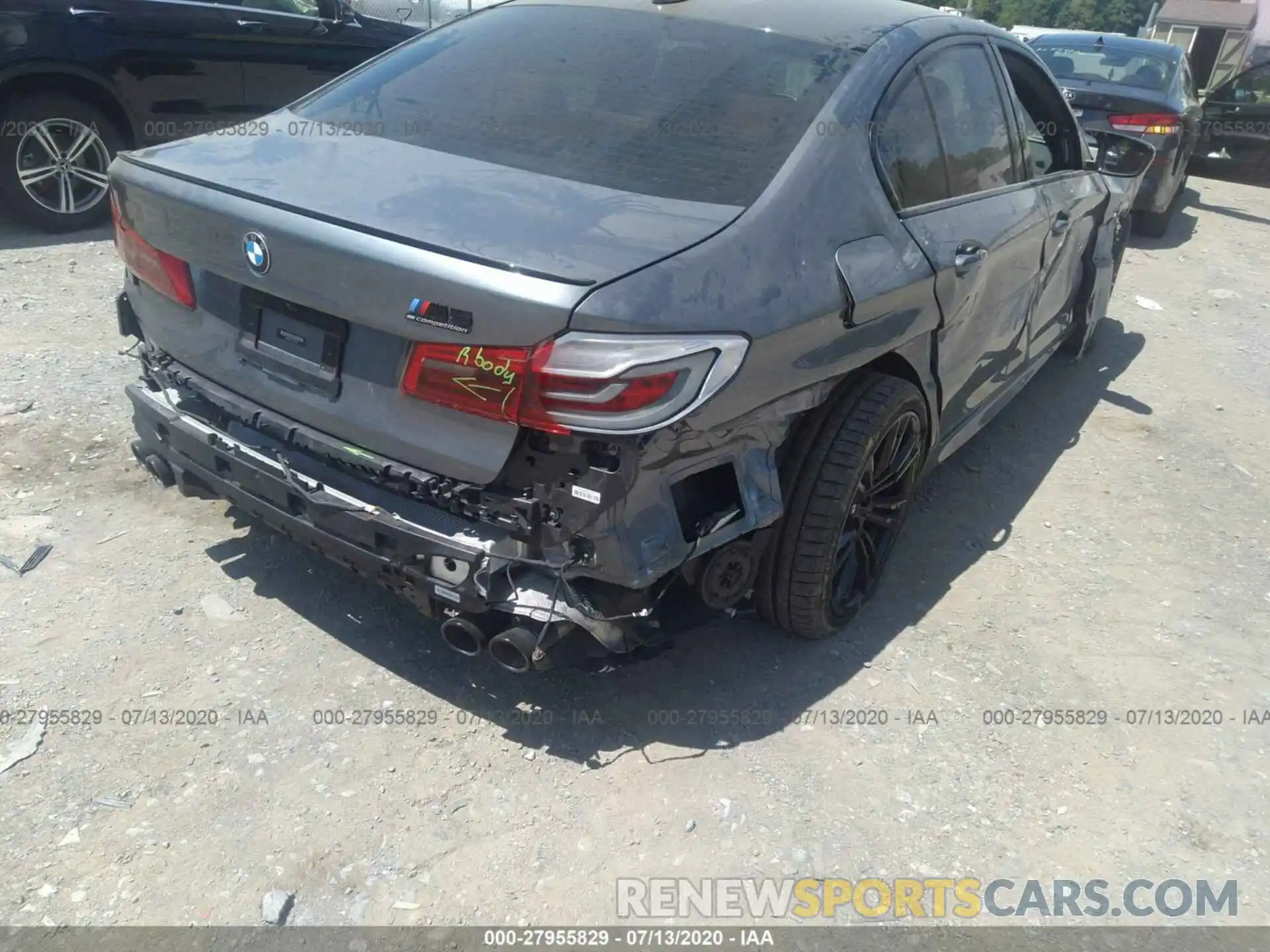 6 Photograph of a damaged car WBSJF0C00LCD10310 BMW M5 2020