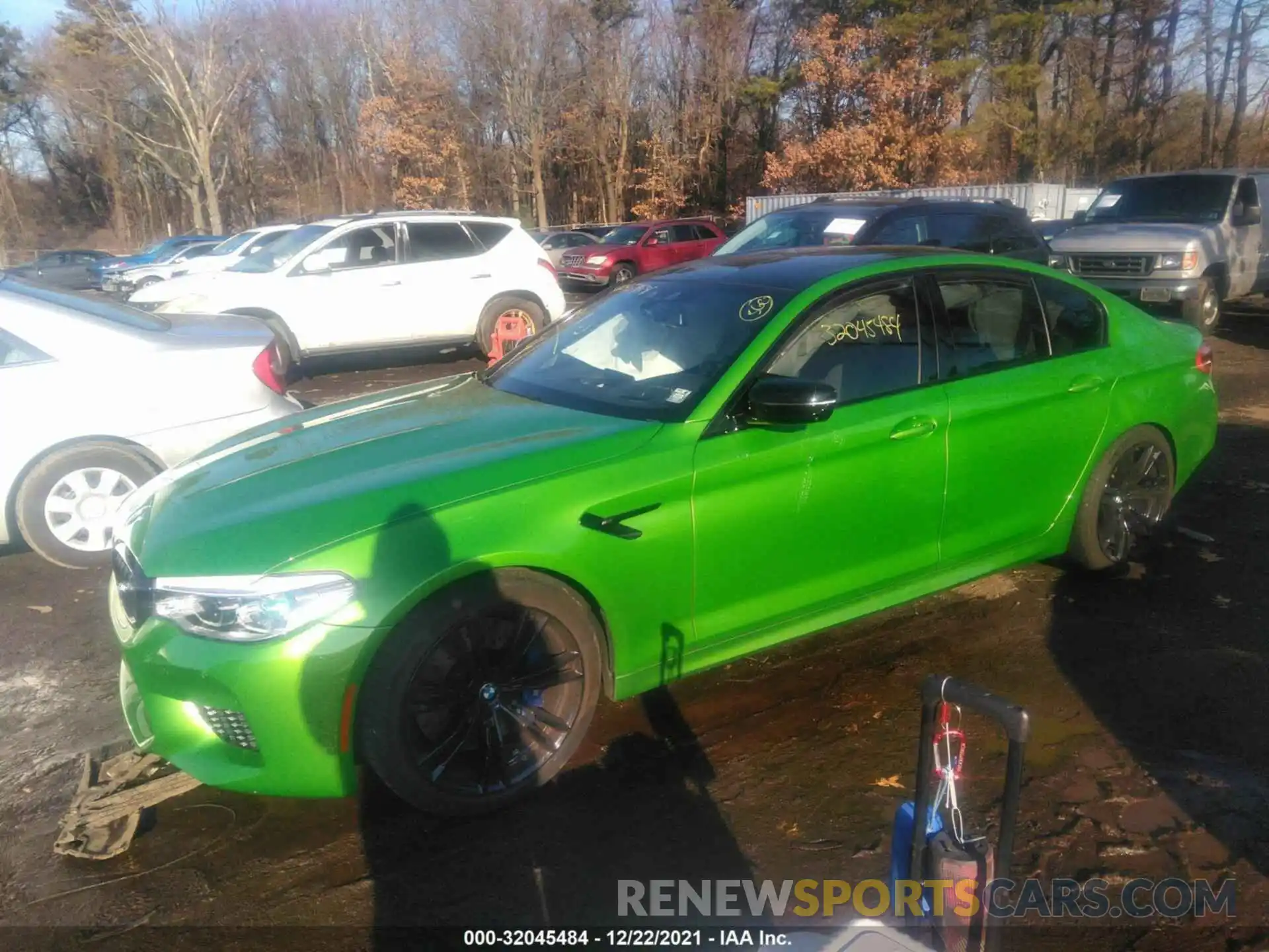 2 Photograph of a damaged car WBSJF0C01LCE69370 BMW M5 2020