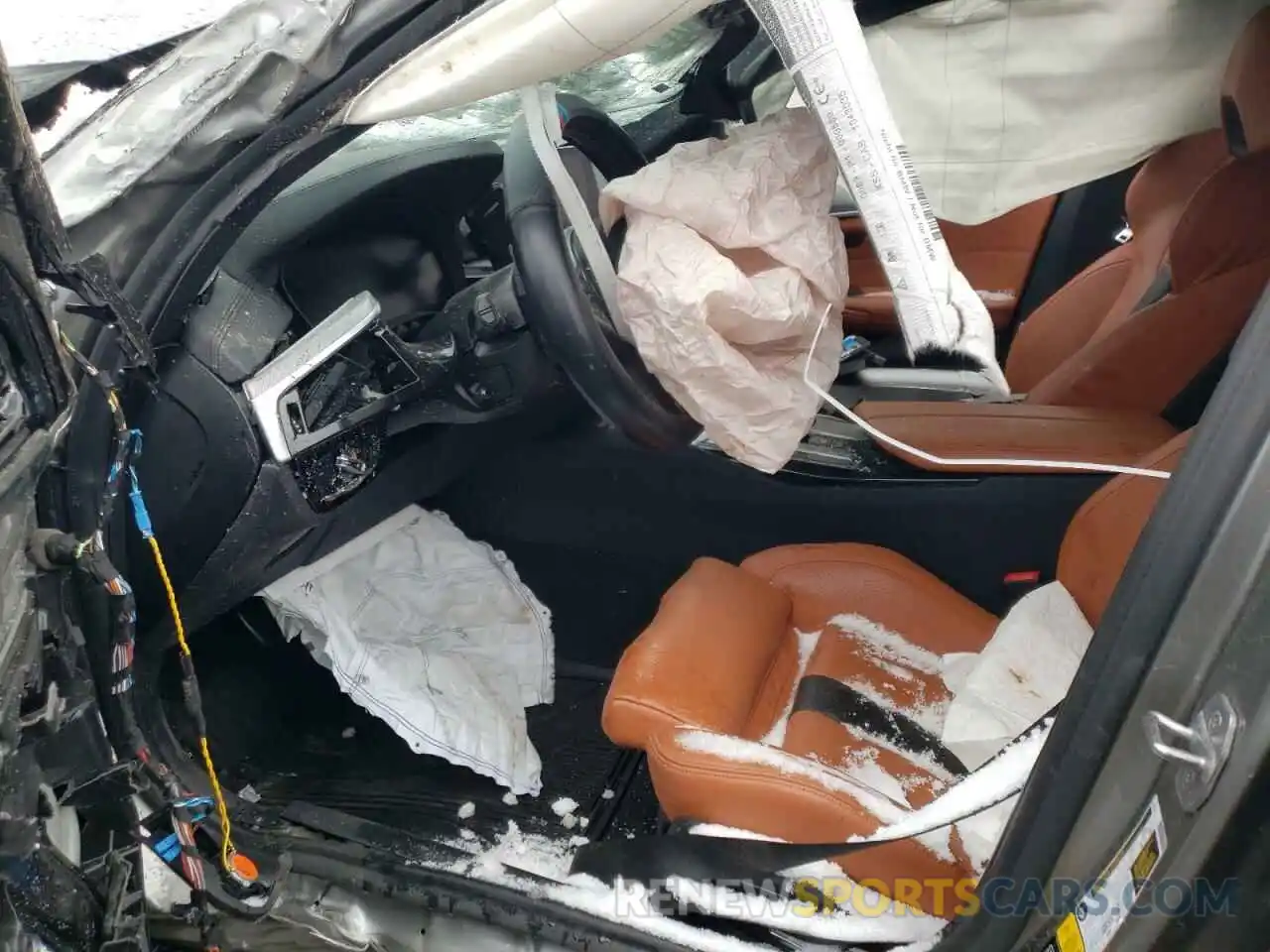 7 Фотография поврежденного автомобиля WBSJF0C02LCE09386 BMW M5 2020