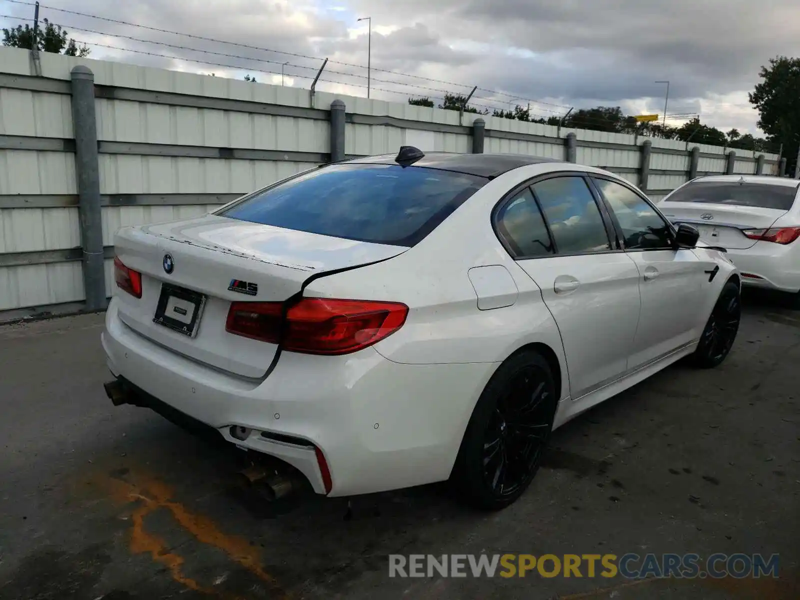 4 Photograph of a damaged car WBSJF0C04LCE13472 BMW M5 2020