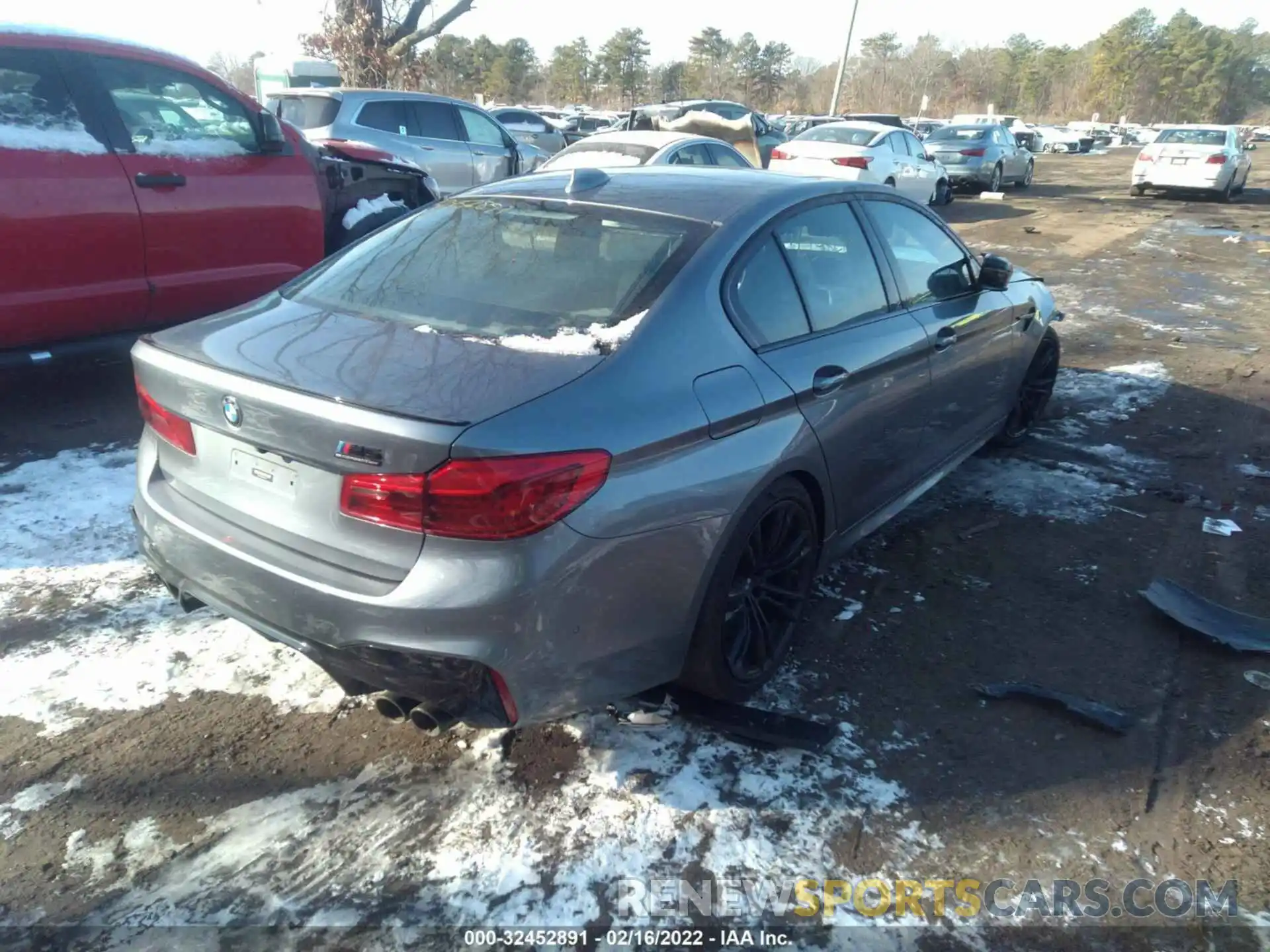 4 Photograph of a damaged car WBSJF0C08LCD48979 BMW M5 2020