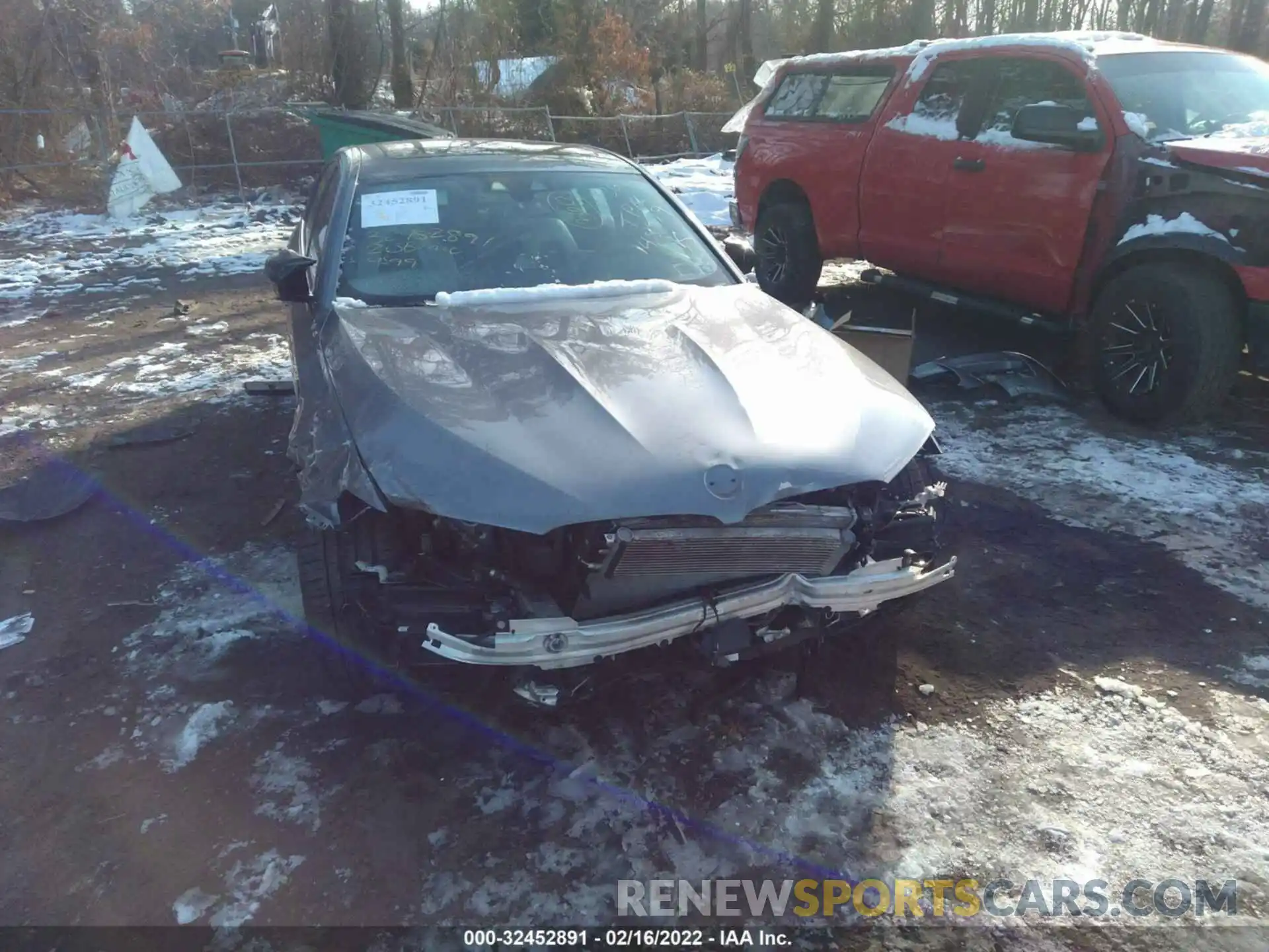 6 Photograph of a damaged car WBSJF0C08LCD48979 BMW M5 2020