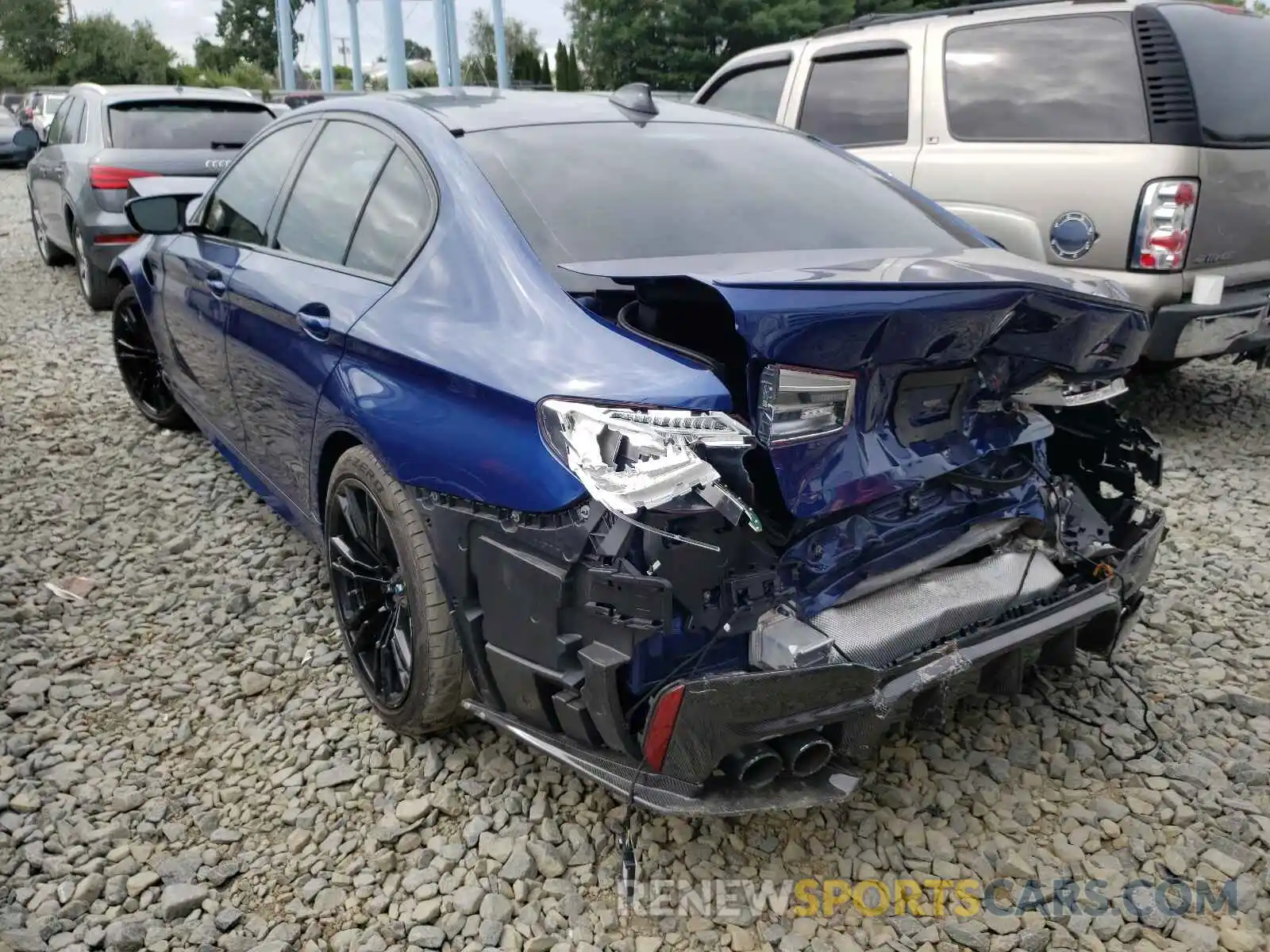 3 Photograph of a damaged car WBSJF0C09LCE86370 BMW M5 2020