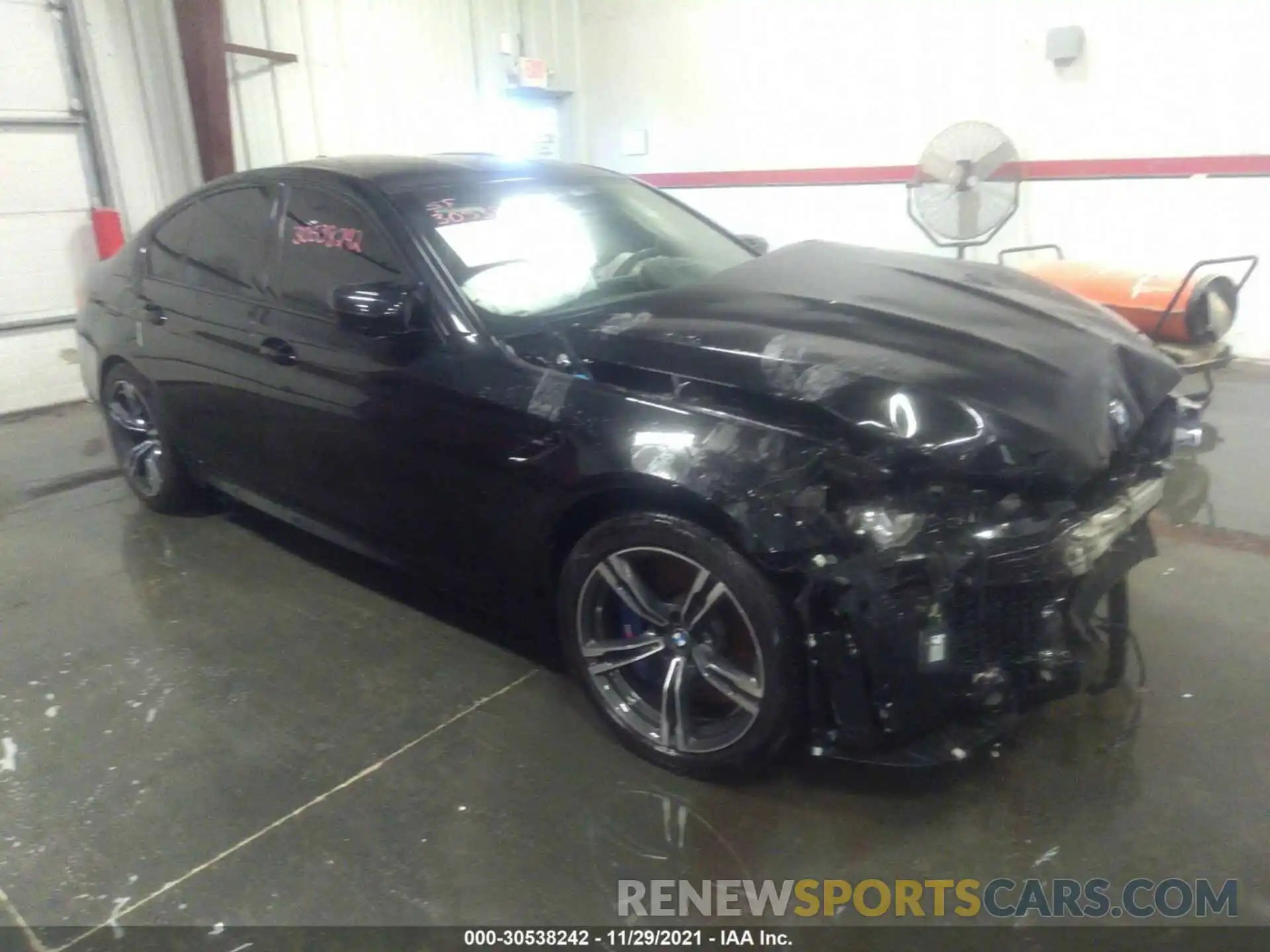 1 Photograph of a damaged car WBSJF0C0XLB449041 BMW M5 2020