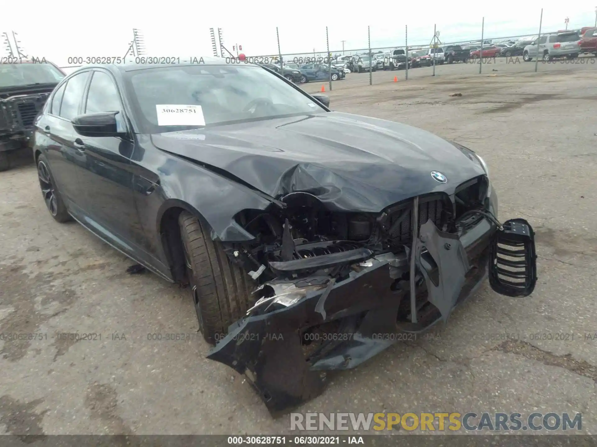 1 Photograph of a damaged car WBSJF0C0XLCD39961 BMW M5 2020