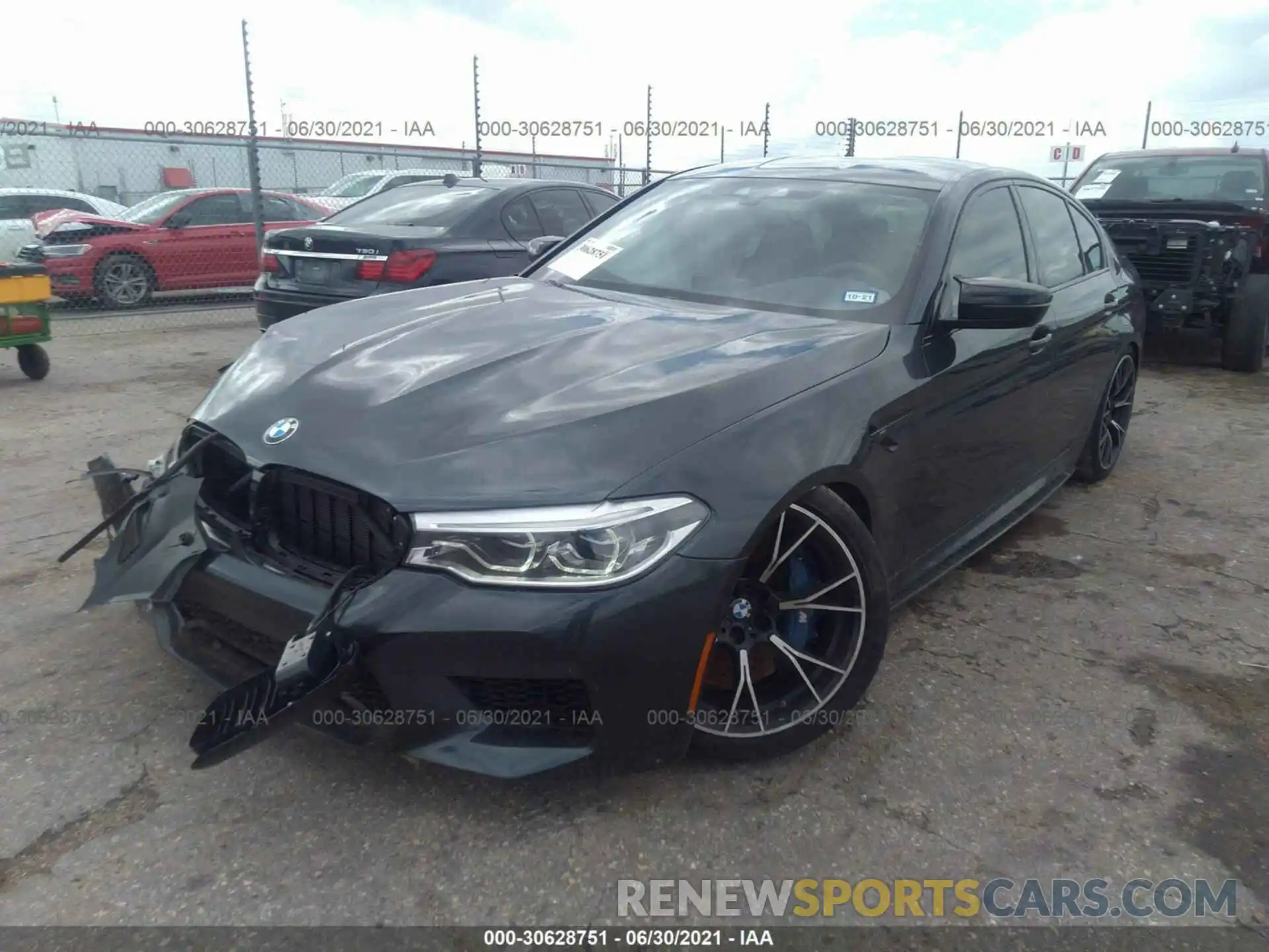 2 Photograph of a damaged car WBSJF0C0XLCD39961 BMW M5 2020