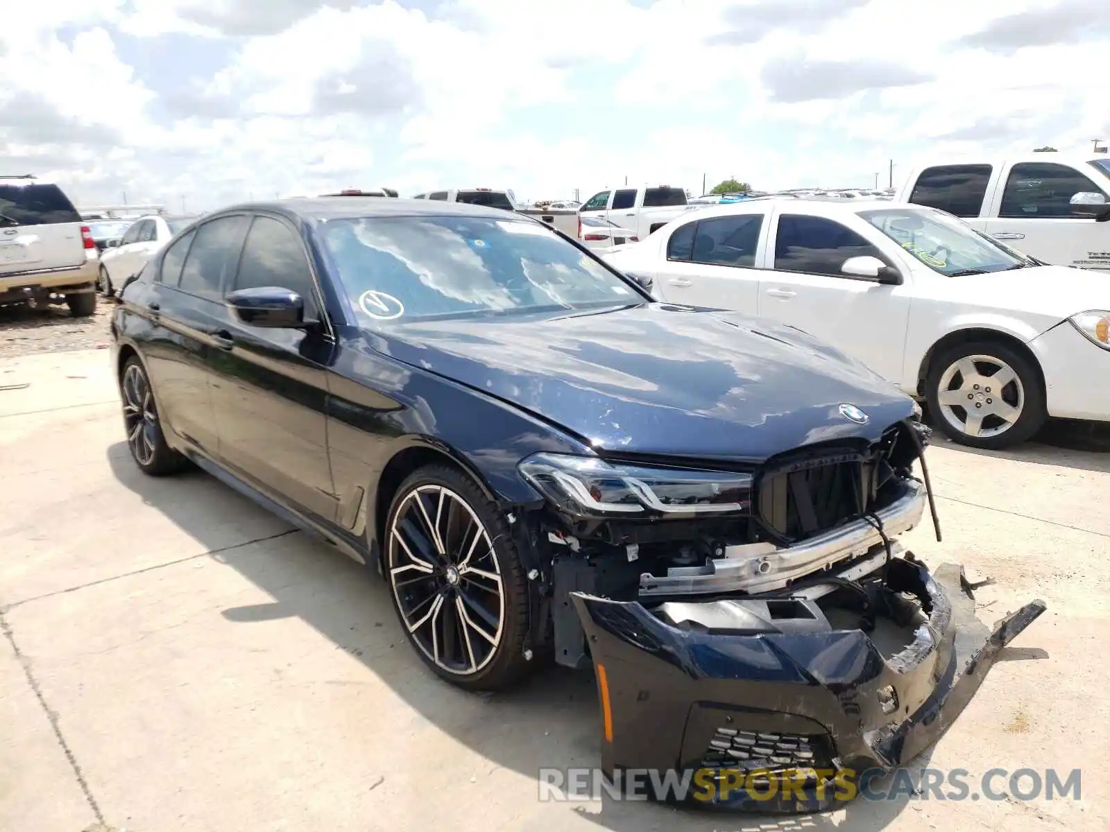 1 Photograph of a damaged car WBA13BK00MCF31692 BMW M5 2021