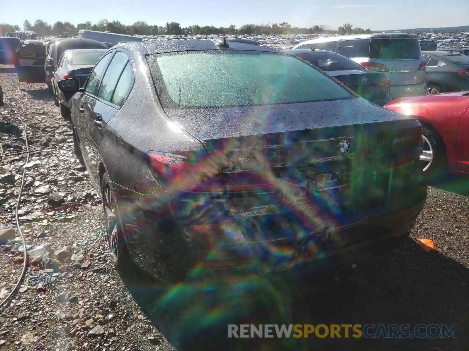 3 Photograph of a damaged car WBA13BK01MCH16172 BMW M5 2021