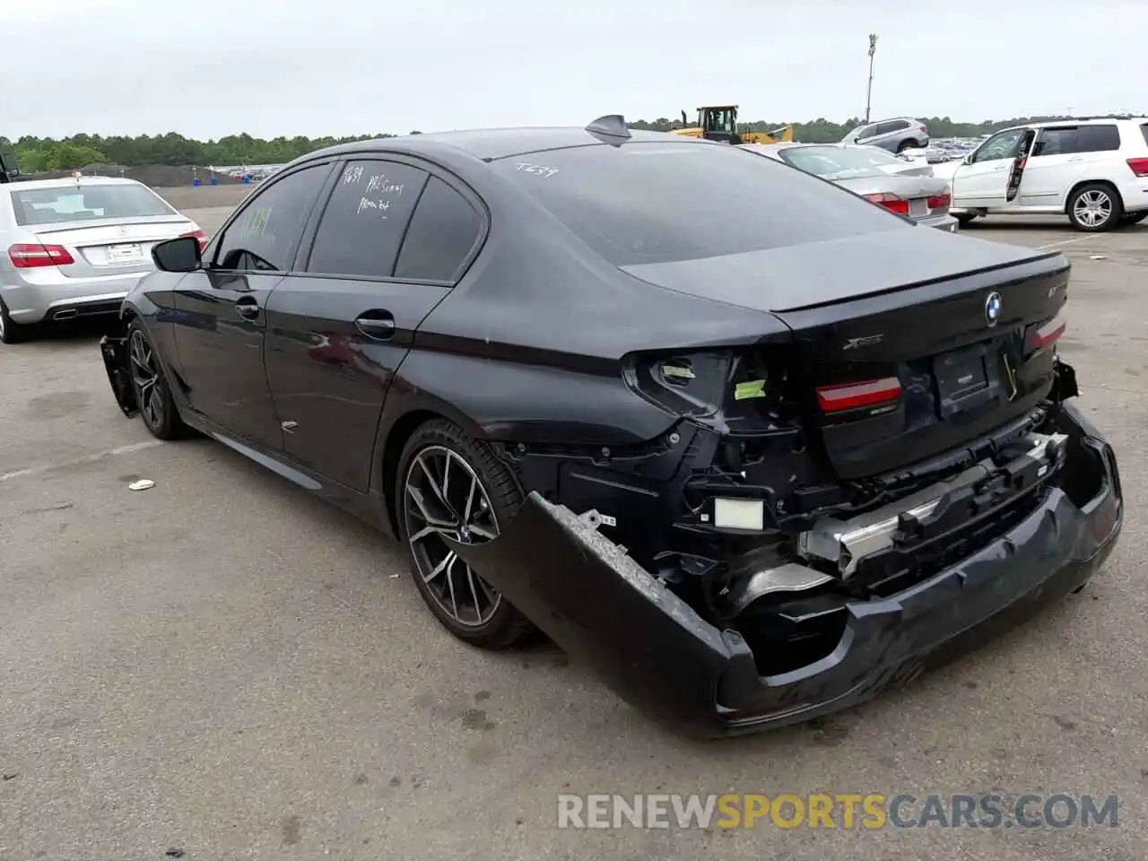 3 Photograph of a damaged car WBA13BK04MCF93550 BMW M5 2021