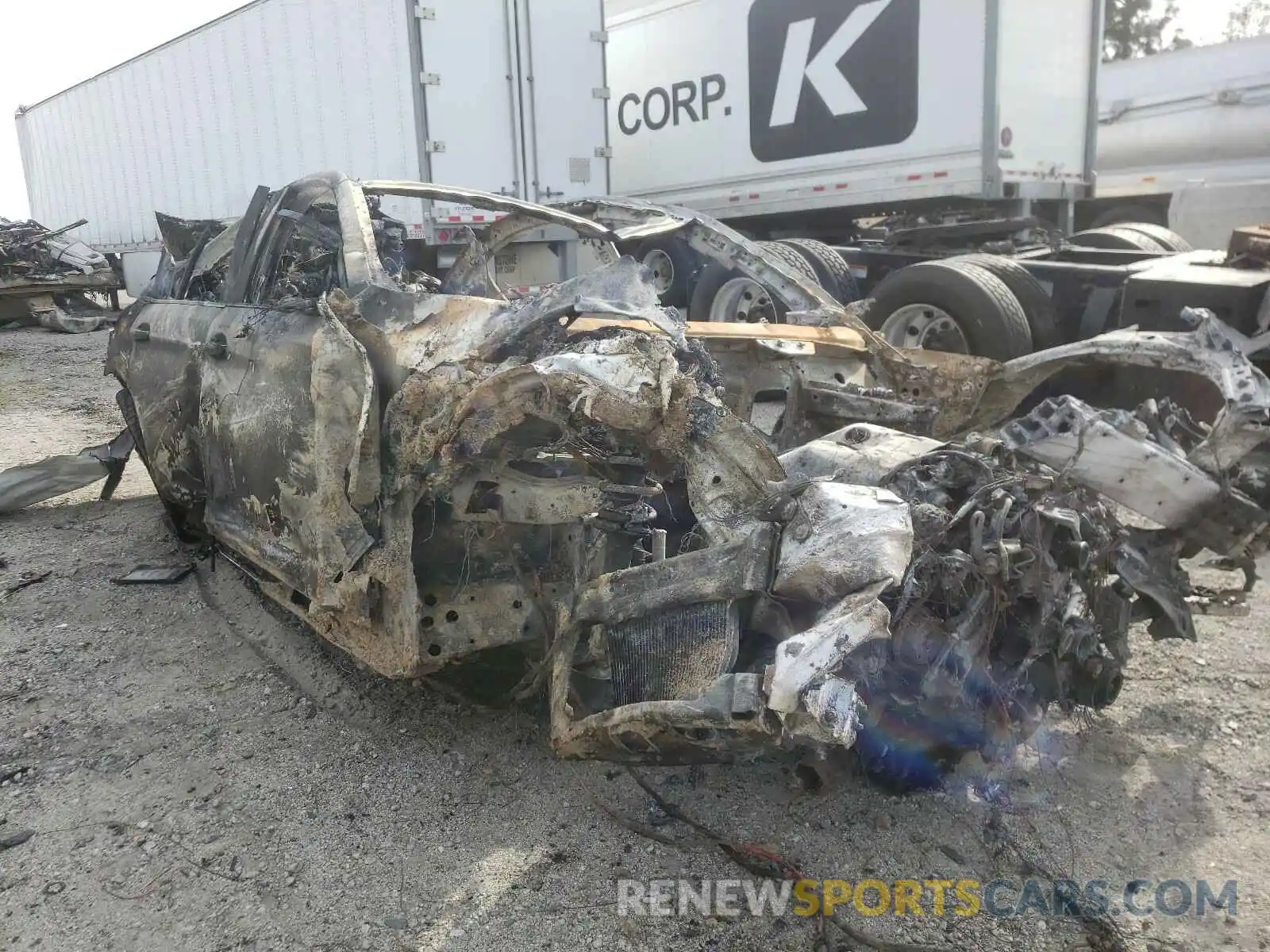 1 Photograph of a damaged car WBA13BK04MCG09973 BMW M5 2021