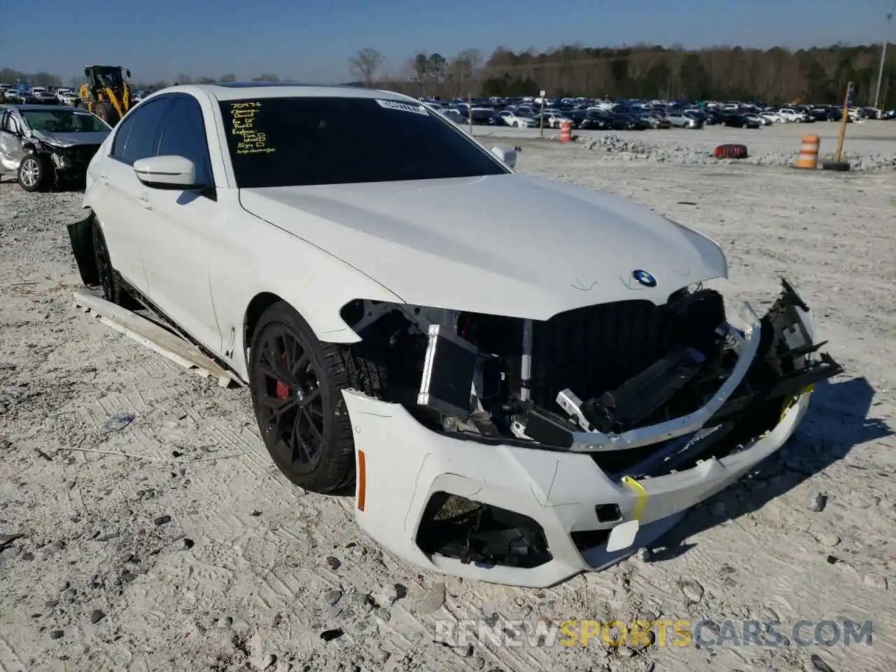 1 Photograph of a damaged car WBA13BK06MCG00384 BMW M5 2021