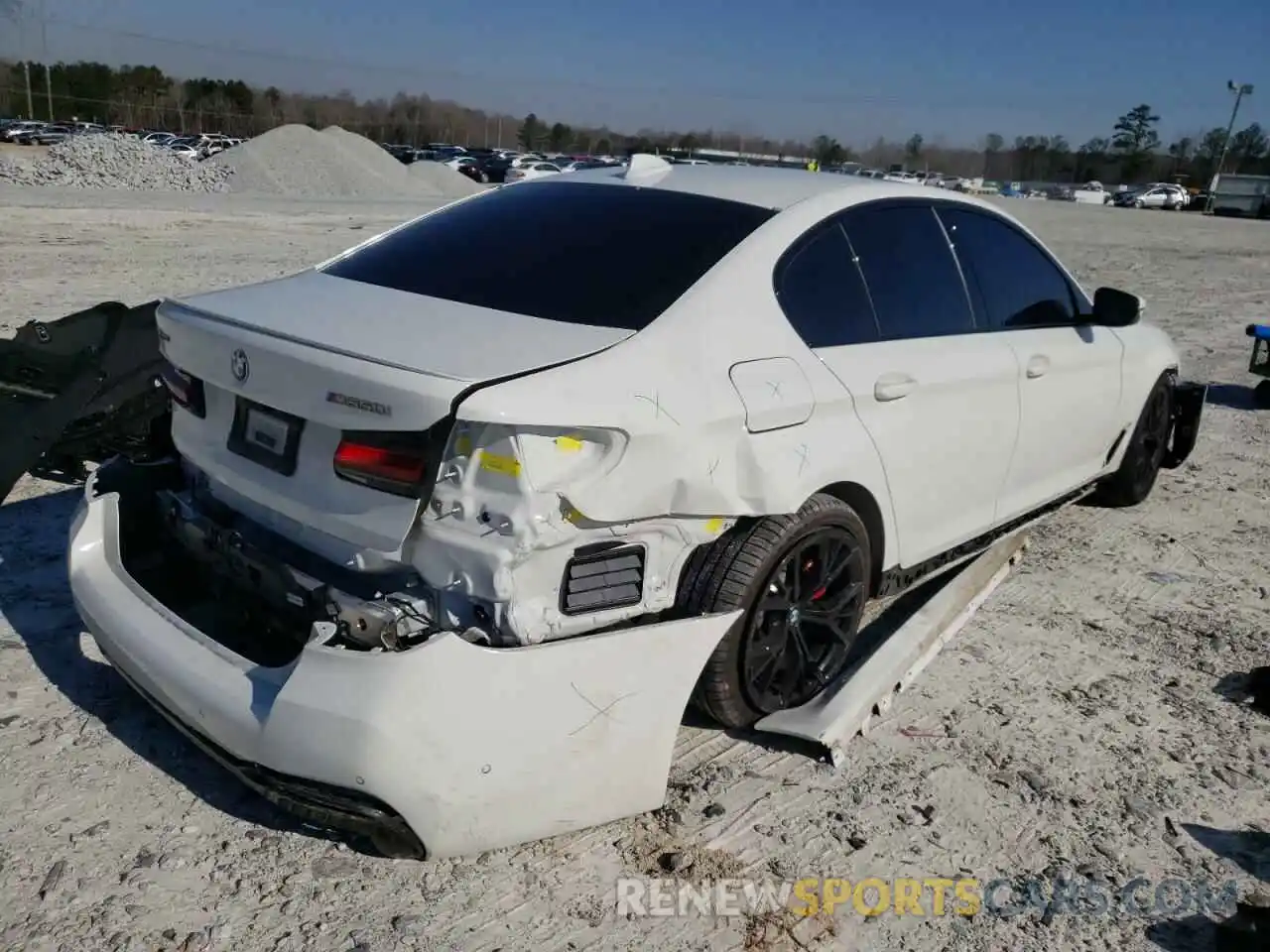 4 Photograph of a damaged car WBA13BK06MCG00384 BMW M5 2021