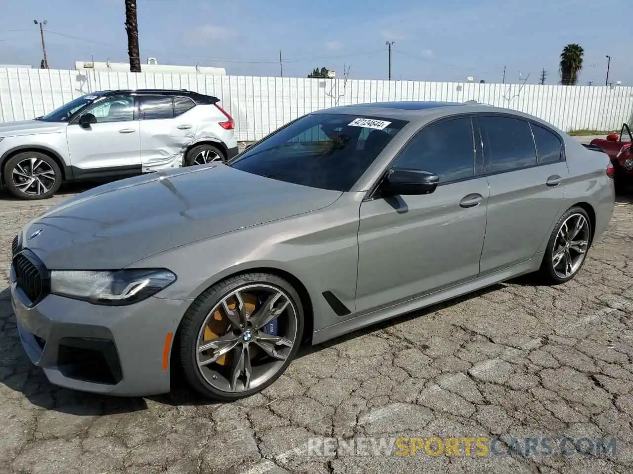 1 Photograph of a damaged car WBA13BK07MCF25372 BMW M5 2021