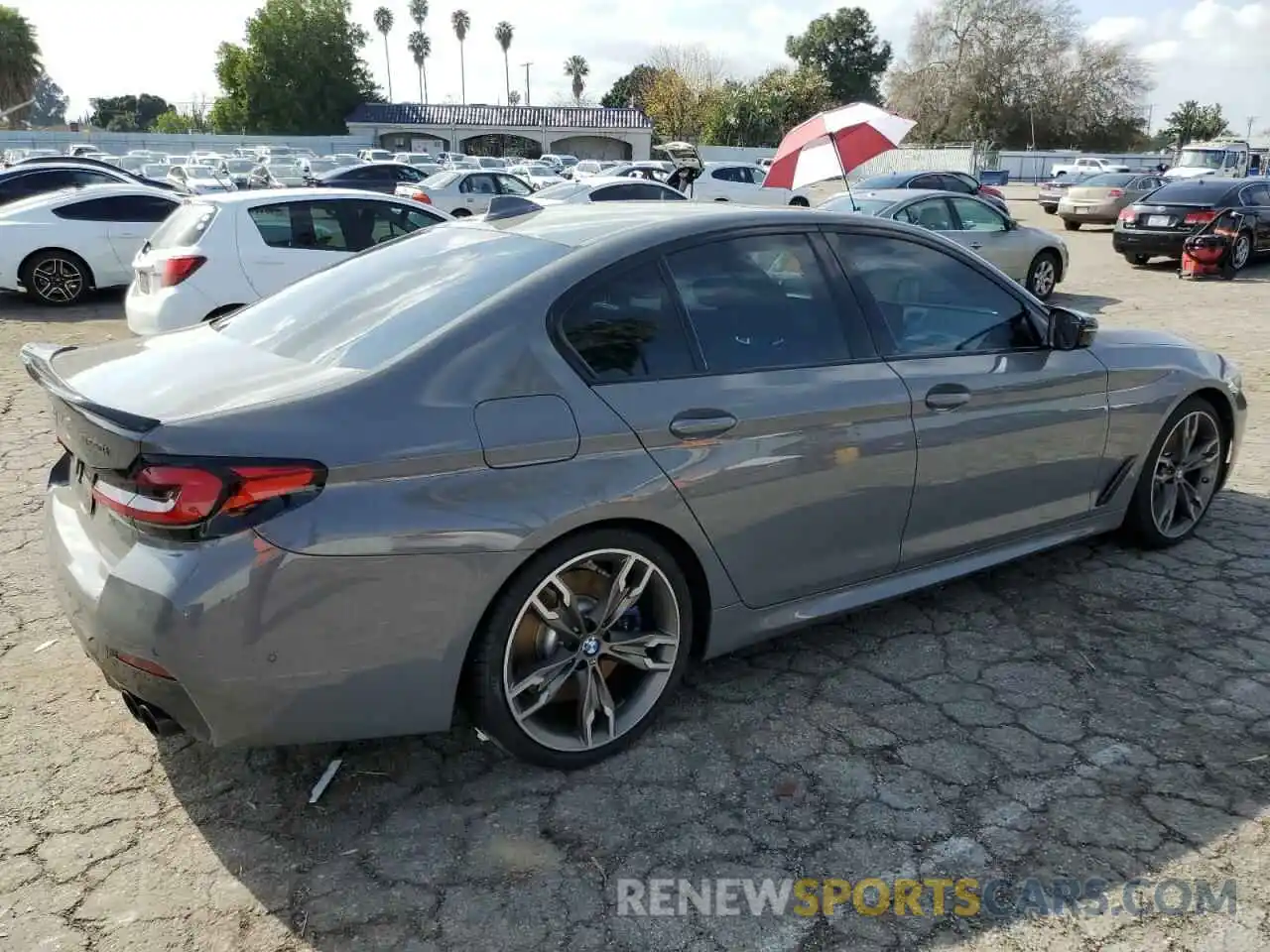 3 Photograph of a damaged car WBA13BK07MCF25372 BMW M5 2021