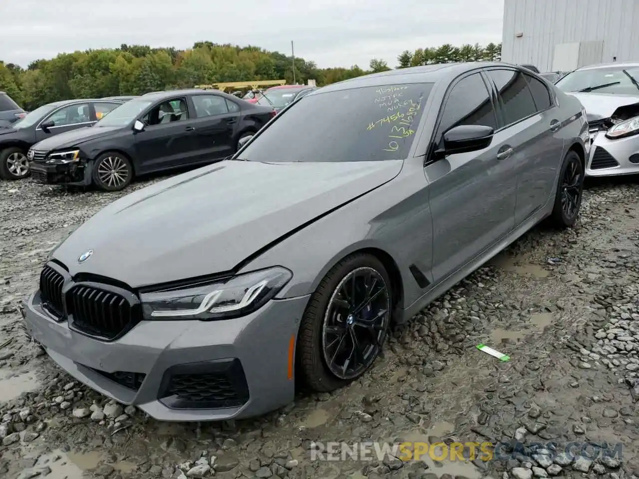 2 Photograph of a damaged car WBA13BK0XMCF97456 BMW M5 2021