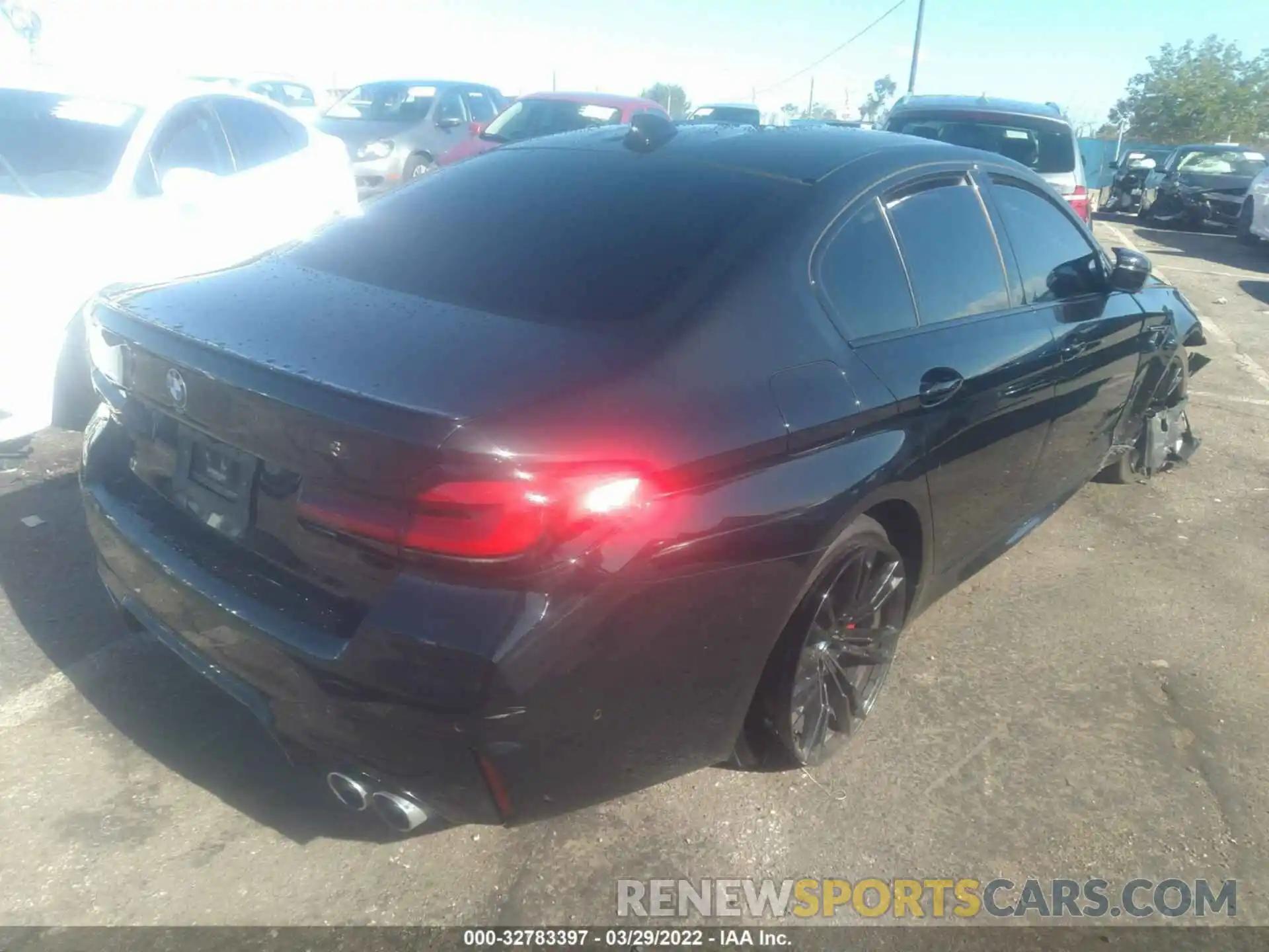 4 Photograph of a damaged car WBS83CH00MCF69897 BMW M5 2021