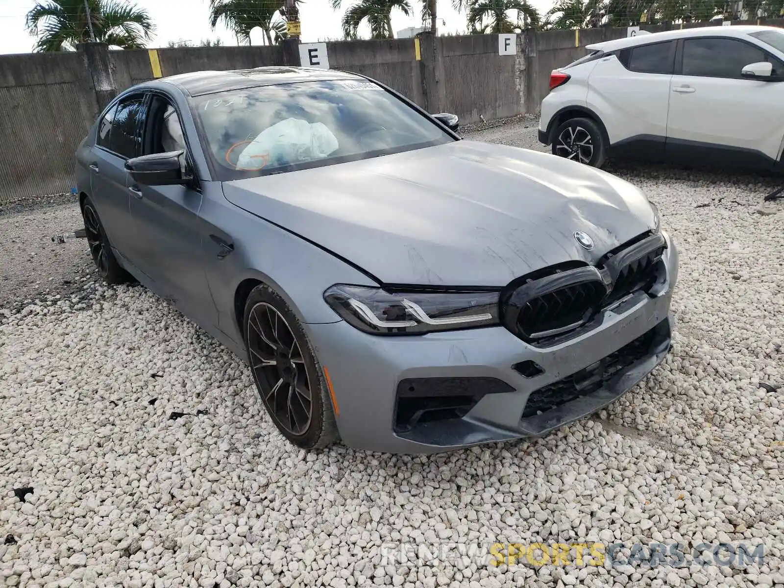 1 Photograph of a damaged car WBS83CH00MCG41021 BMW M5 2021