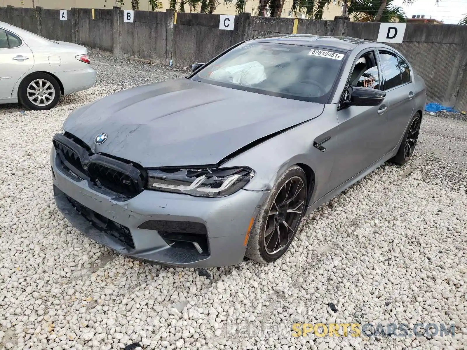 2 Photograph of a damaged car WBS83CH00MCG41021 BMW M5 2021